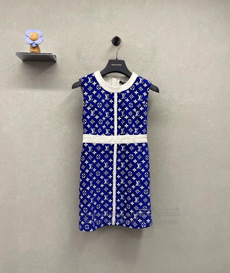 Louis Vuitton Louis Vuitton Blue Sleeveless Dress. Size US S / EU 44-46 / 1 - 1 Thumbnail