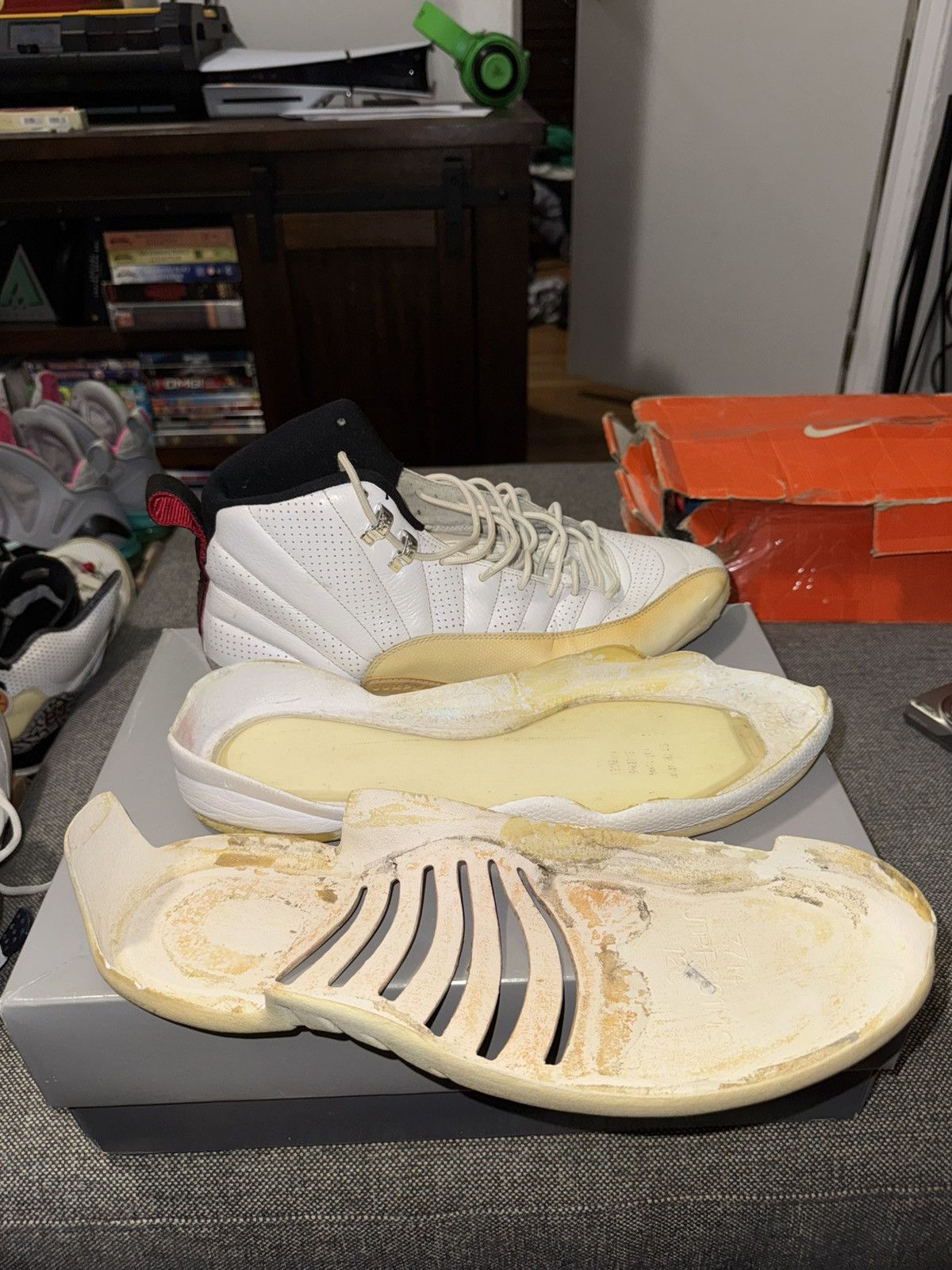 Jordan Brand Air Jordan 12 Retro Rising Sun Size US 12 / EU 45 - 9 Thumbnail