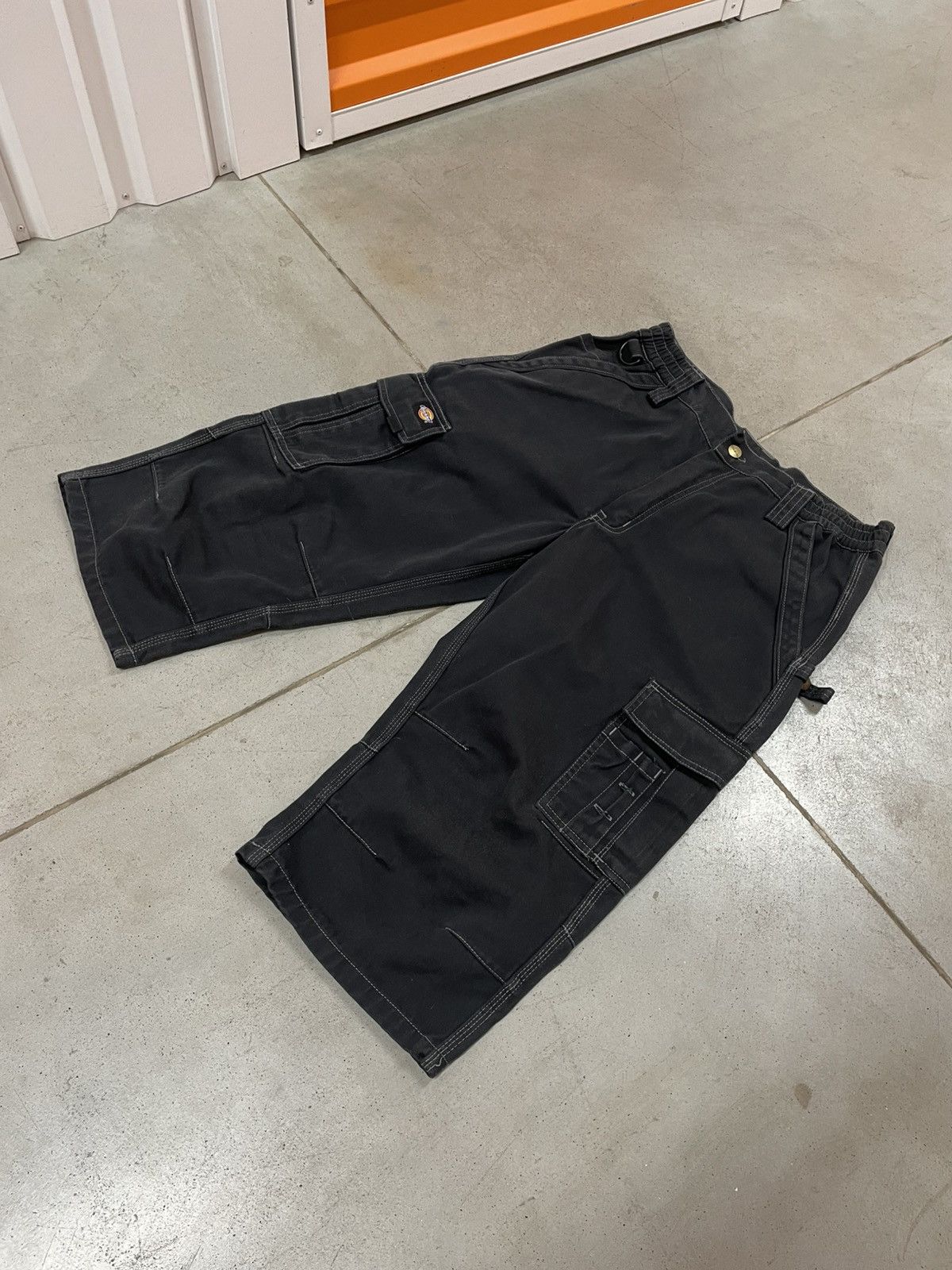 Dickies Workwear Vintage Dickies Cargo Shorts Bermuda Size US 34 / EU 50 - 1 Thumbnail
