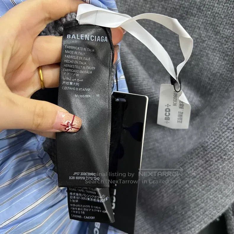 Balenciaga Balenciaga Patchwork faux two-piece V-neck knit top Size US M / EU 48-50 / 2 - 3 Thumbnail