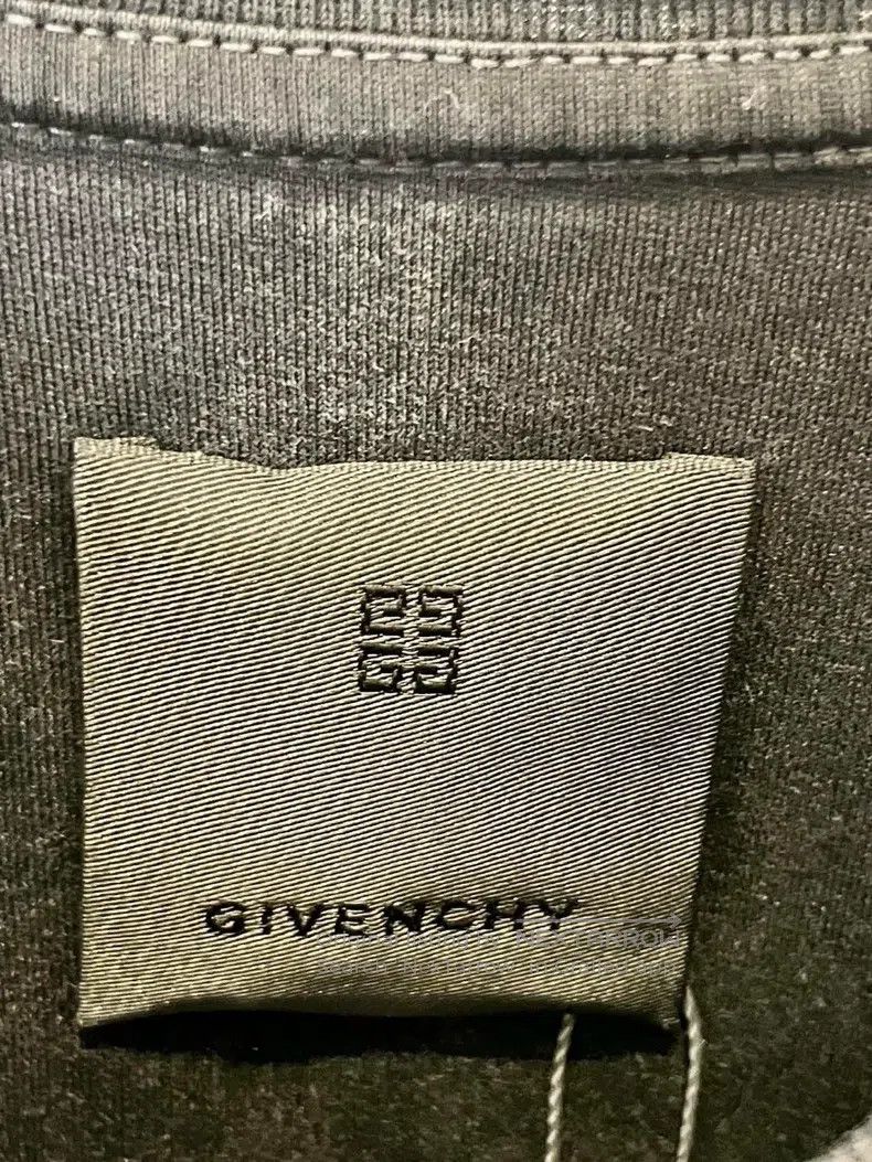 Givenchy Givenchy Washed Distressed Embroidered Sanskrit Black Shor Size US XS / EU 42 / 0 - 4 Thumbnail