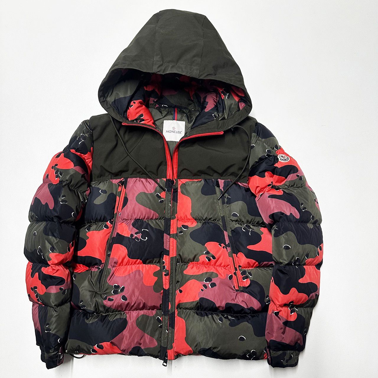 Moncler Moncler Eymeric mens puffer jacket size XL 2XL Red camo Grailed