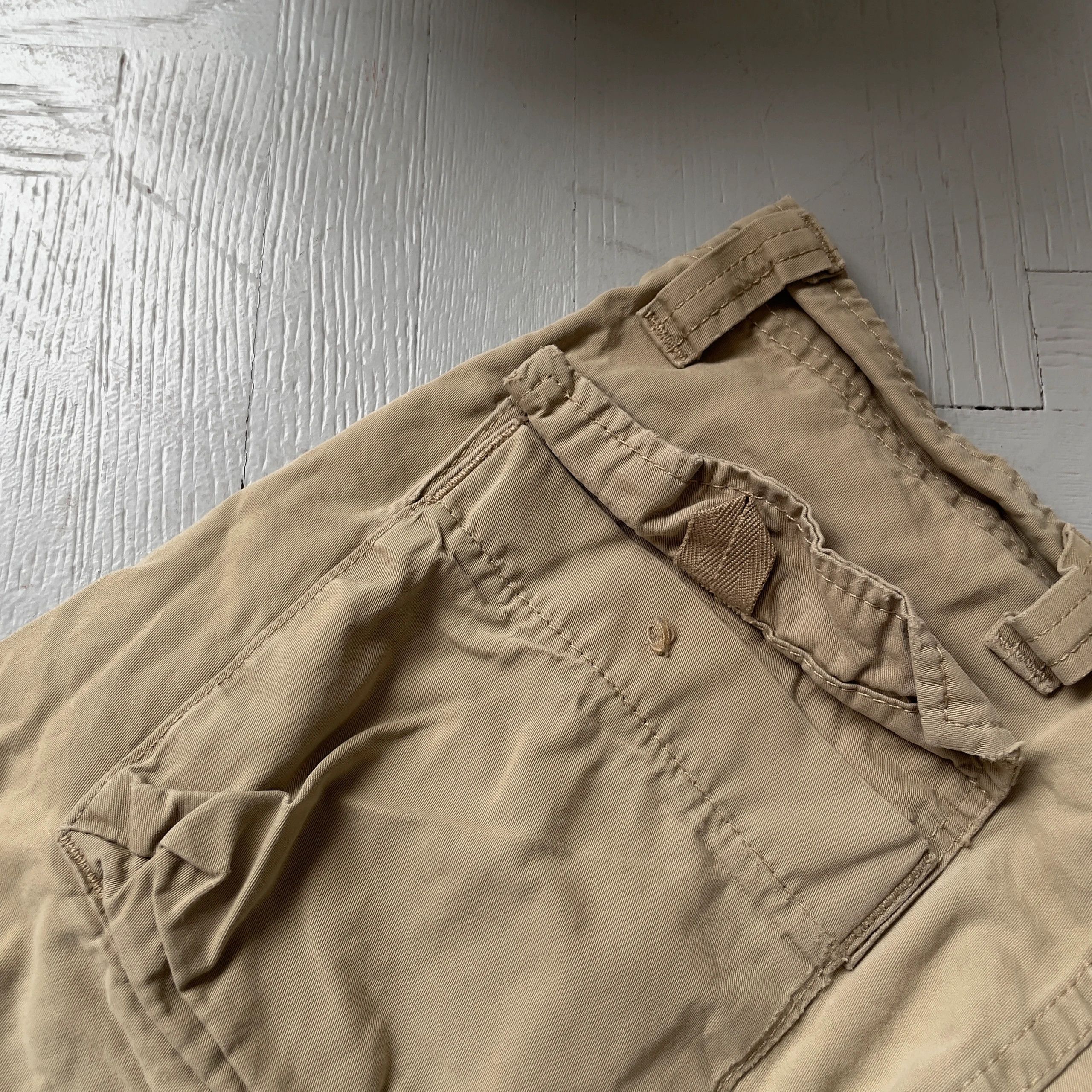 Carhartt Carhartt Thrift Cargo Bermuda Shorts Size US 27 - 9 Thumbnail