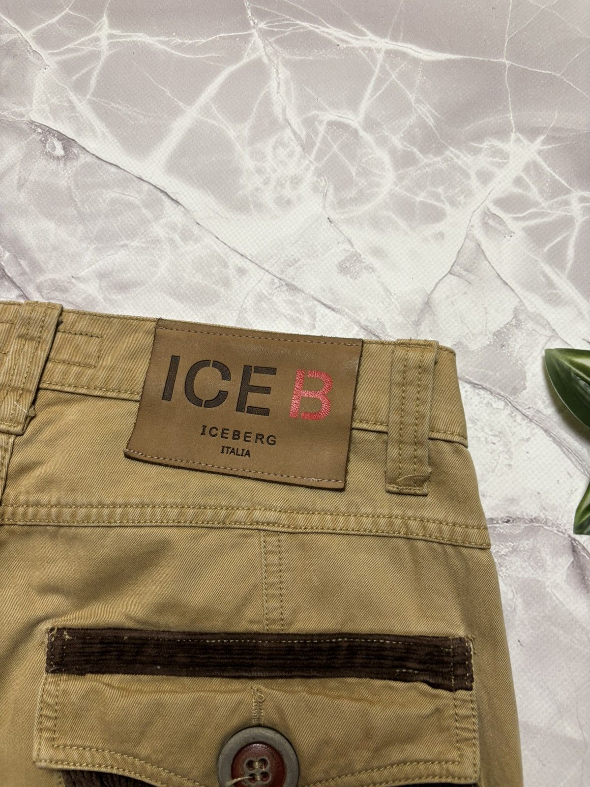 Iceberg Iceberg ICE B Corduroy Pockets Pants Vintage Brown Mens 33 Size US 33 - 12 Thumbnail
