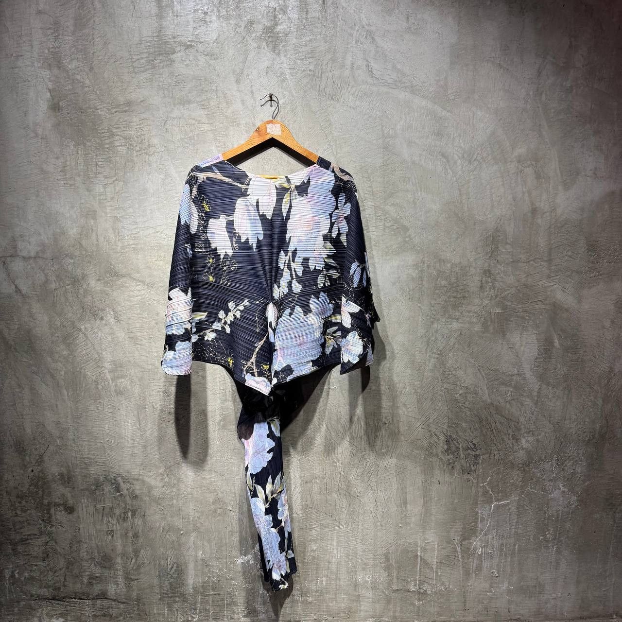 Pleats Please Issey Miyake Issey Miyake Pleats Please Japanese Style Flower Dress BNWT Size L / US 10 / IT 46 - 7 Thumbnail