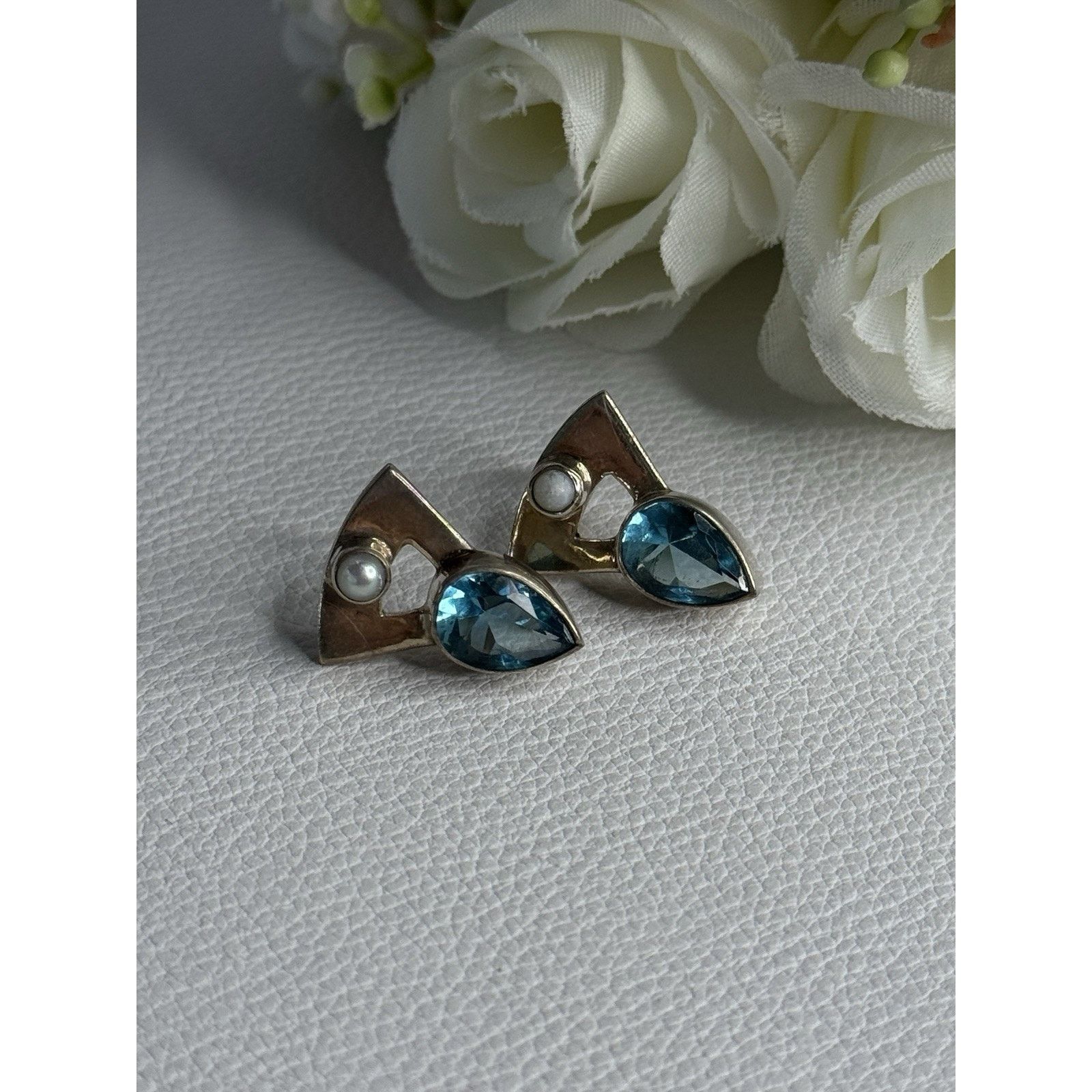 Jewelry 925 STERLING SILVER TOPAZ & PEARL EARRINGS LENGTH 0.70 INCH Size ONE SIZE - 1 Thumbnail