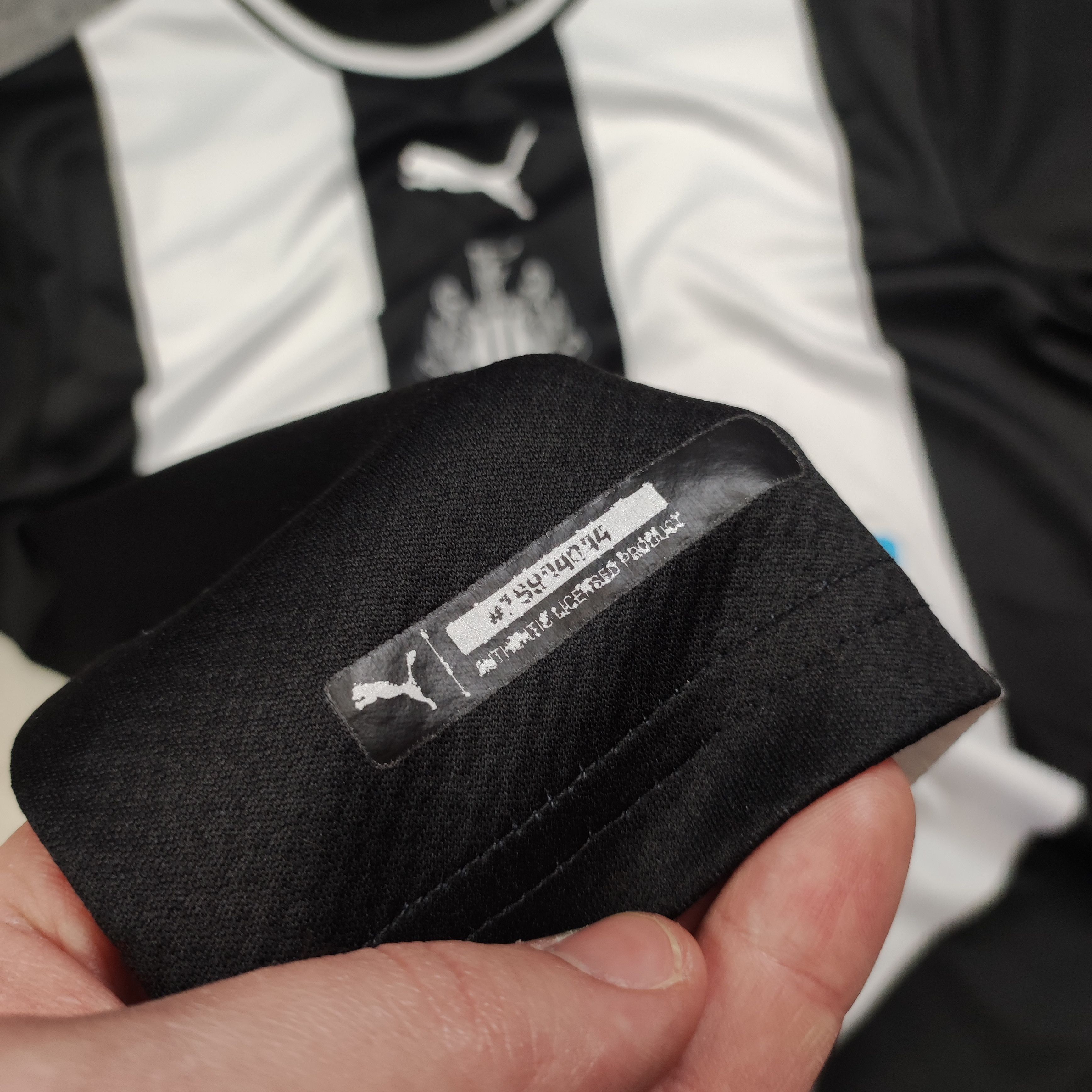 Puma RARE Puma x Football Soccer Newcastle United Home Jersey Size US M / EU 48-50 / 2 - 5 Thumbnail