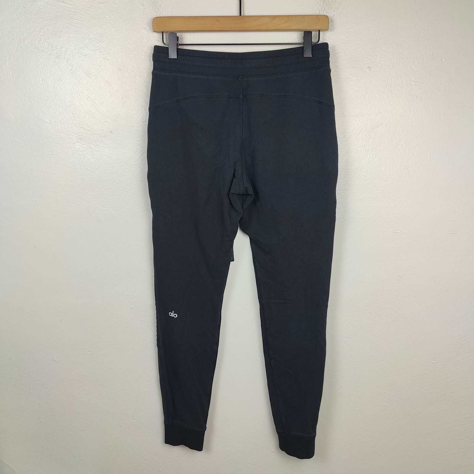 Alo Yoga Alo Yoga Urban Moto Sweatpants Womens Small Black Stretch Size 27" / US 4 / IT 40 - 7 Thumbnail