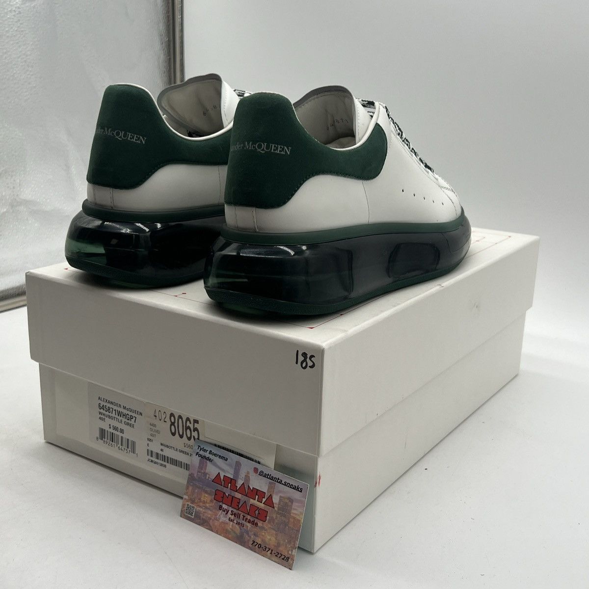 Alexander McQueen Alexander McQueen white bottle green Size US 7 / EU 40 - 5 Thumbnail