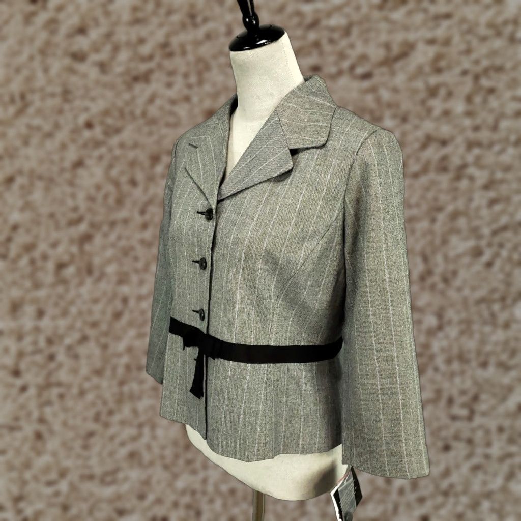 Vintage New Womens Jacket Womens 8P Petite 8 Gray Blazer Button Up Lined Pinstripes NWT Size M / US 6-8 / IT 42-44 - 1 Thumbnail