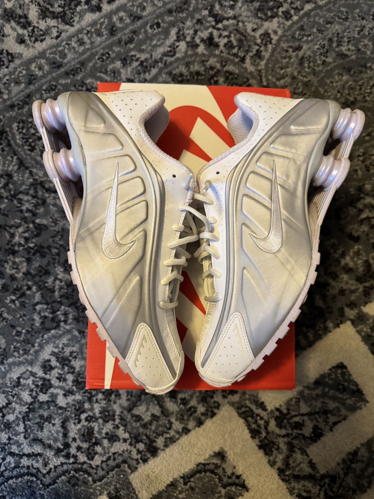 Nike Nike R4 Shox white Size US 11.5 / EU 44-45 - 4 Thumbnail