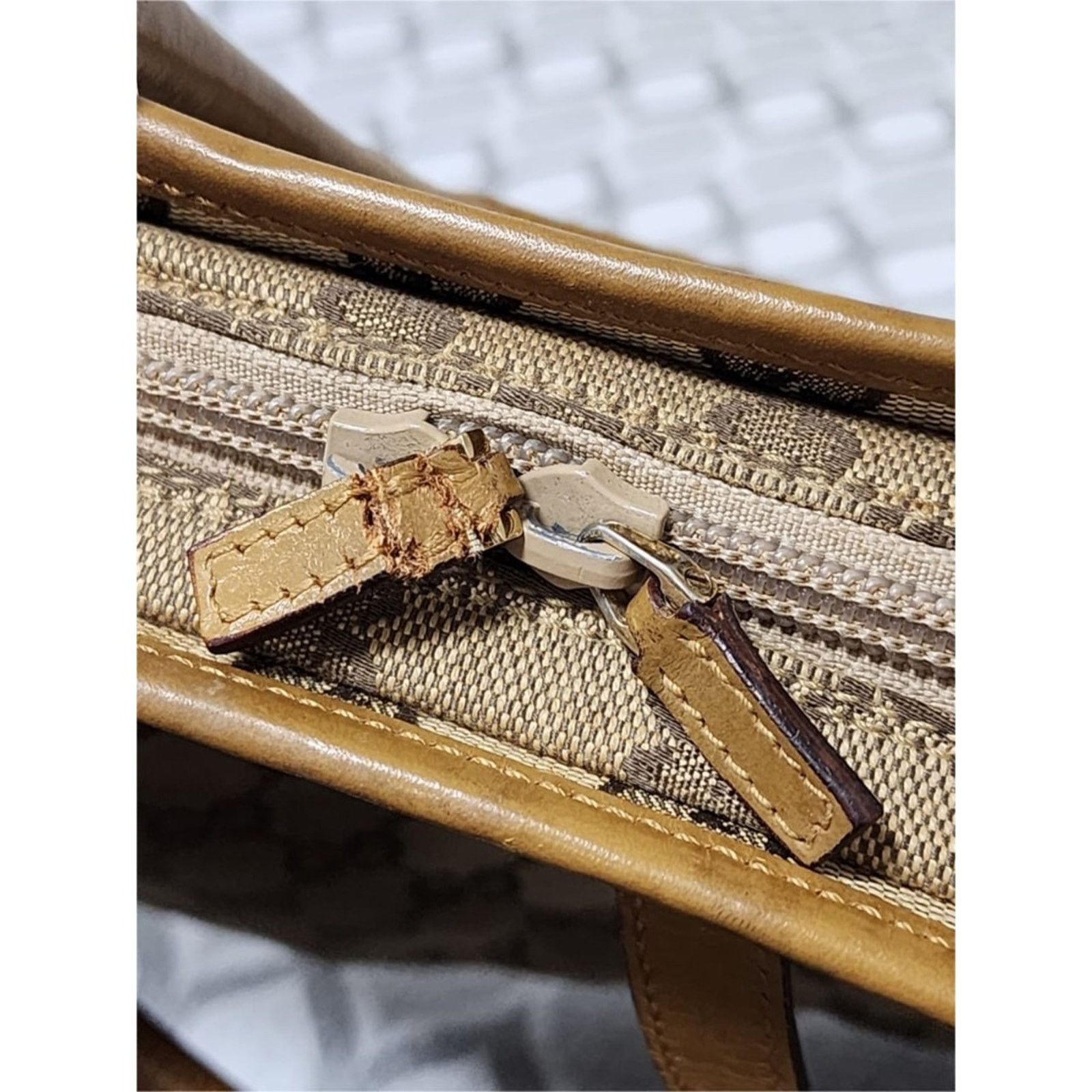 Gucci Au Gucci Vintage Piston Lock Jackie Shoulder Bag Brown/Beige Size ONE SIZE - 8 Thumbnail