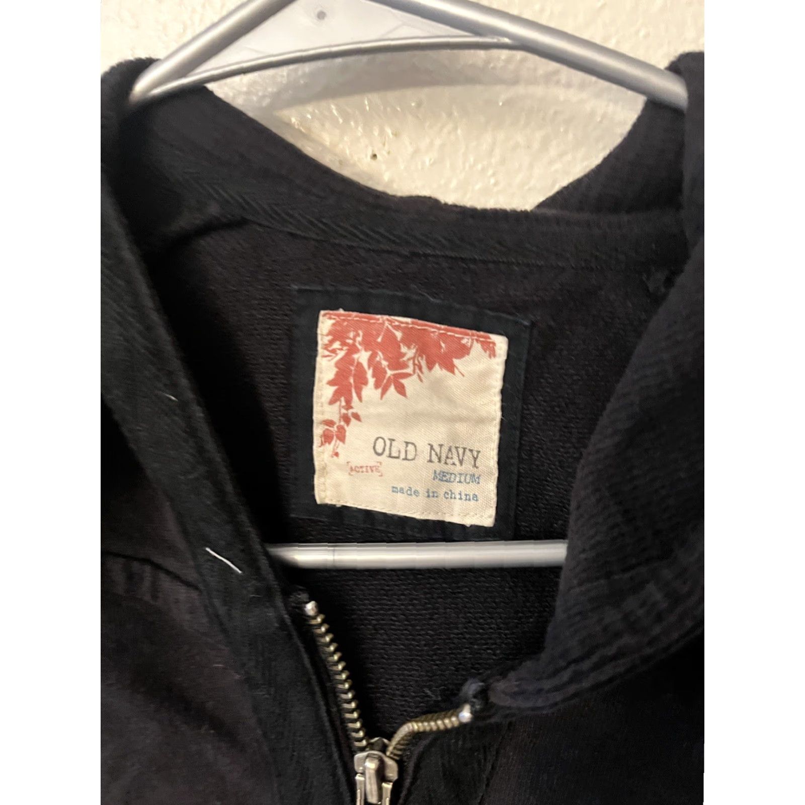 Old Navy Old Navy Hoodie Women’s M Black Full Zip Sweatshirt Drawstring Pockets Size M / US 6-8 / IT 42-44 - 2 Thumbnail
