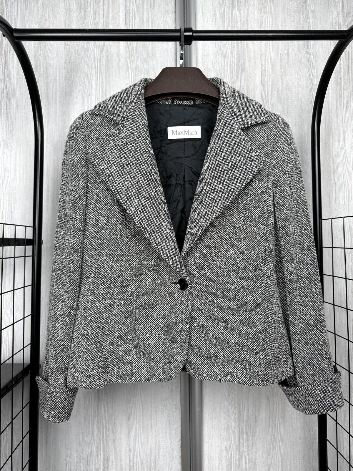 Max Mara Max Mara main line wool blend tweed short blazer jacket Size XL / US 12-14 / IT 48-50 - 2 Thumbnail