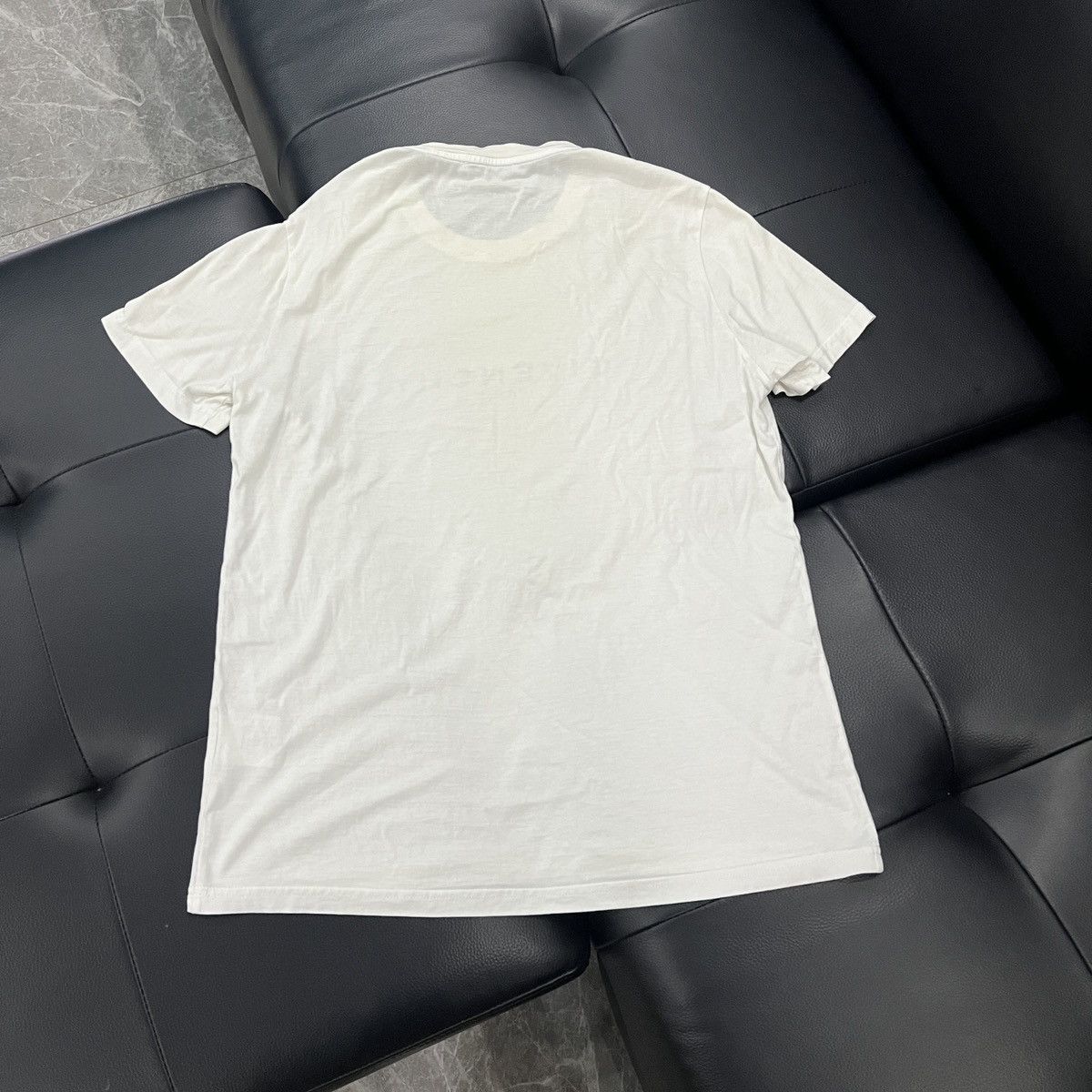 Givenchy Givenchy Distressed Logo T-Shirt Size US S / EU 44-46 / 1 - 2 Thumbnail
