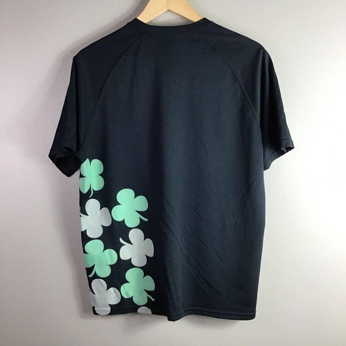 Under armour clover store shirt