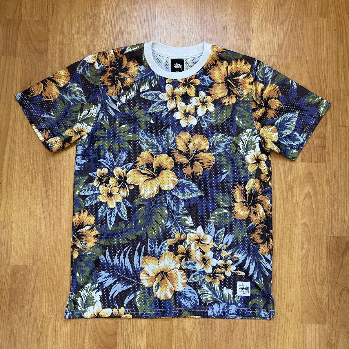 Stussy Stussy Men’s All Over Floral Print Logo Patch Jersey Shirt S Size US S / EU 44-46 / 1 - 1 Thumbnail