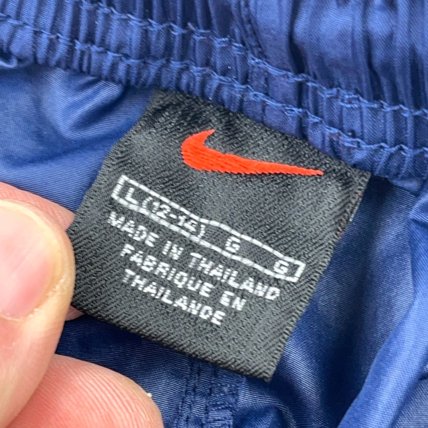 Nike Vintage Nike Pants Women L Navy Blue Track Pants Windbreakers Baggy Y2K 2000s Size 36" / US 14 / IT 50 - 3 Thumbnail