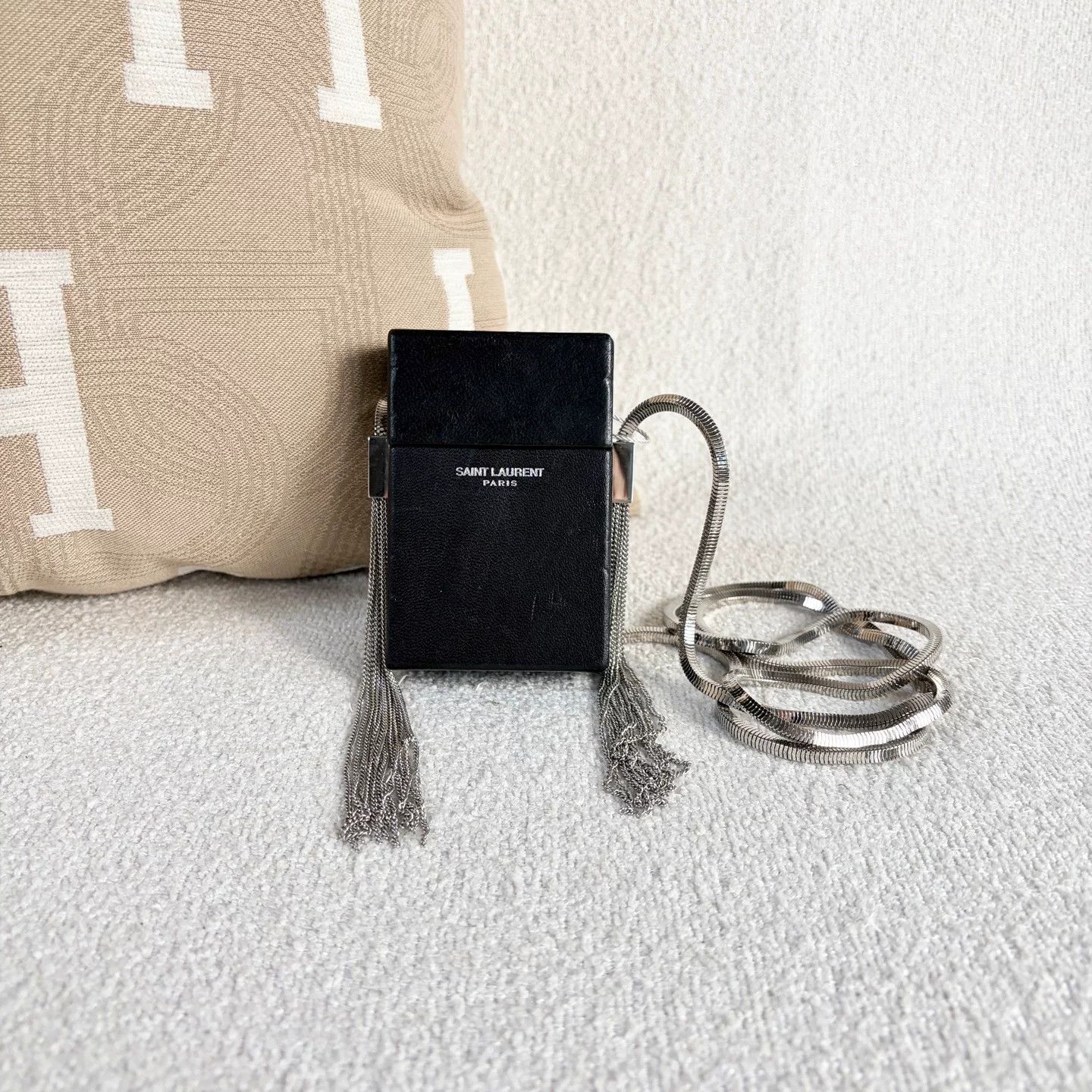 Saint Laurent Paris Pre-loved Bag Very good condition Size ONE SIZE - 1 Thumbnail