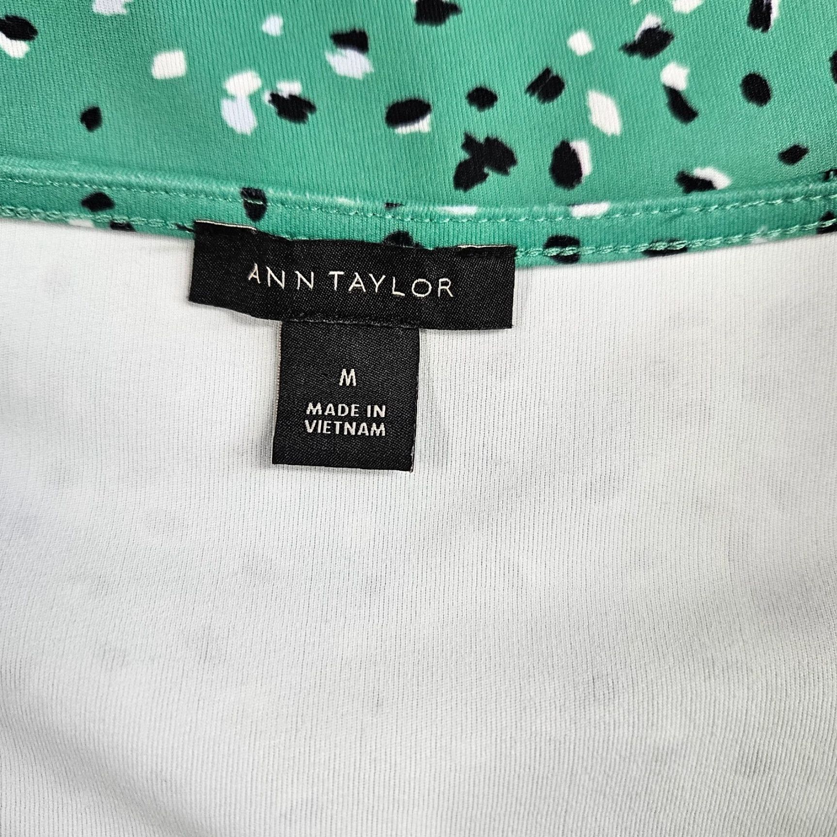 Ann Taylor Ann Taylor Womens Blouse Sz M Green Half Sleeve Shirt Womens Size M / US 6-8 / IT 42-44 - 6 Thumbnail