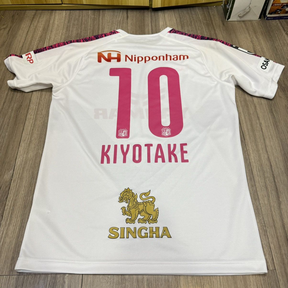 Puma Osaka Cerezo 2019 away shirt #10 Kiyotake Size US M / EU 48-50 / 2 - 2 Thumbnail