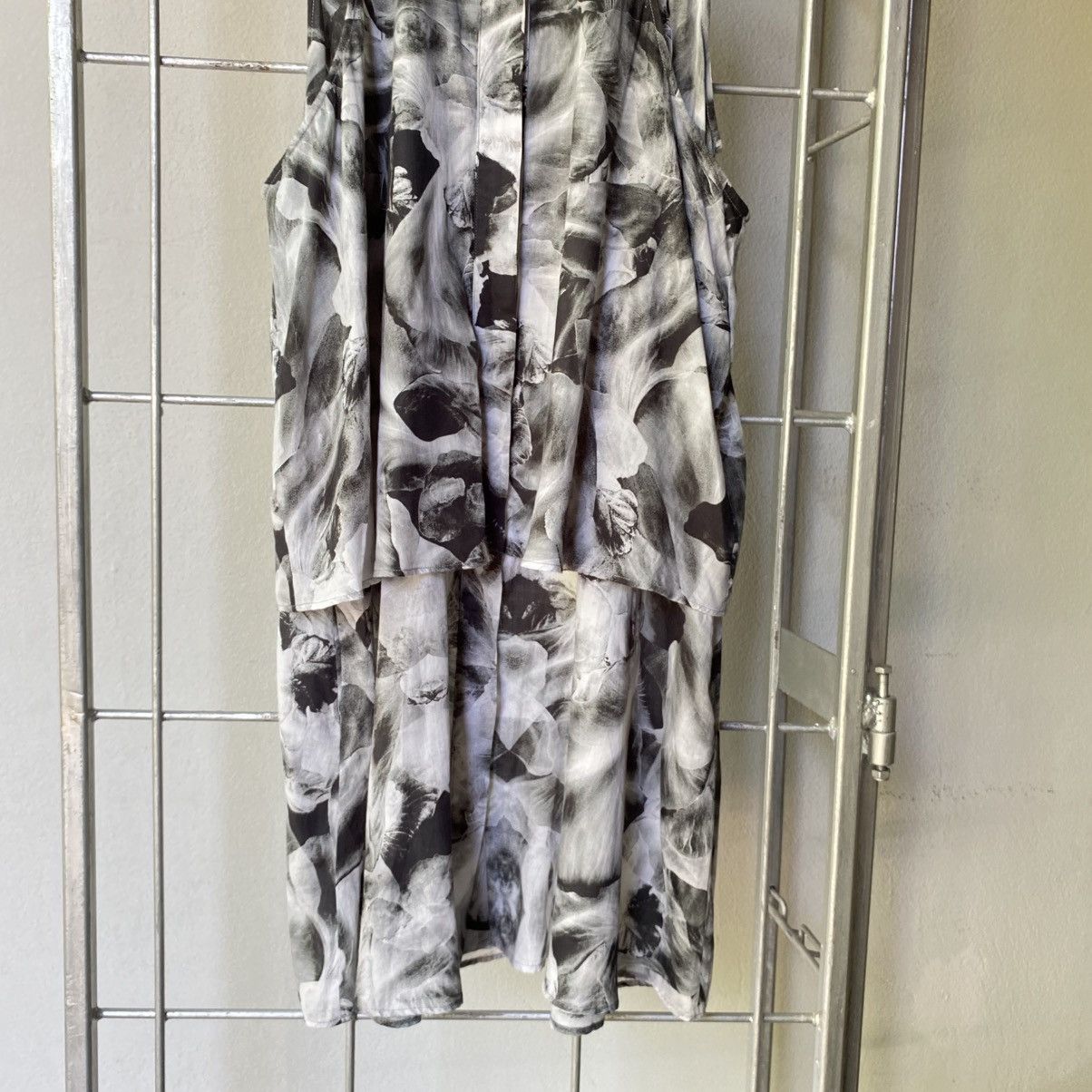 Alexander McQueen ALEXANDER MQUEEN Black & White Abstract Sleeveless Dress Size XS / US 0-2 / IT 36-38 - 8 Thumbnail