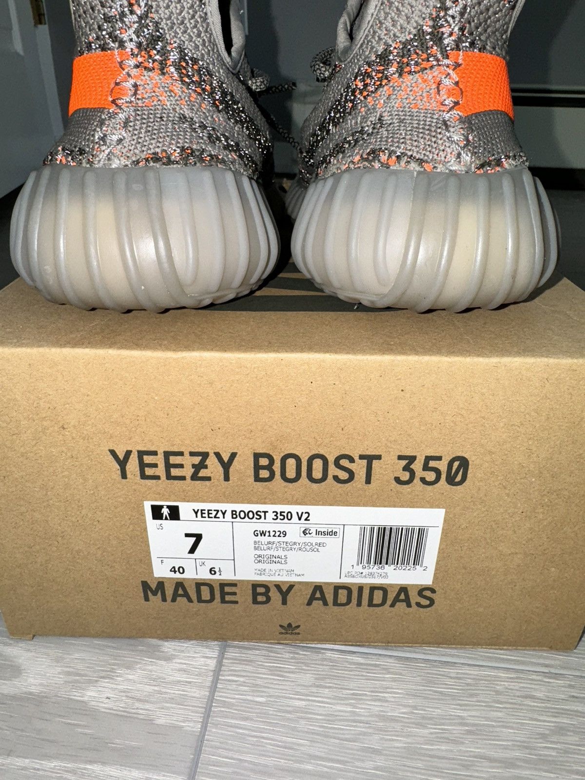 Adidas × Yeezy Yeezy Boost 350 V2 Beluga Size US 7 / EU 40 - 6 Thumbnail