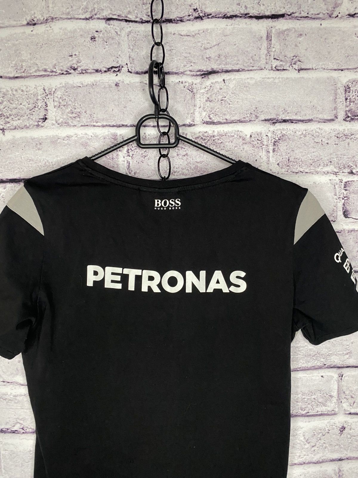 Hugo Boss × Mercedes-Benz Mens Vintage Mercedes AMG Petronas Formula One Team T Shirt Size US S / EU 44-46 / 1 - 13 Thumbnail