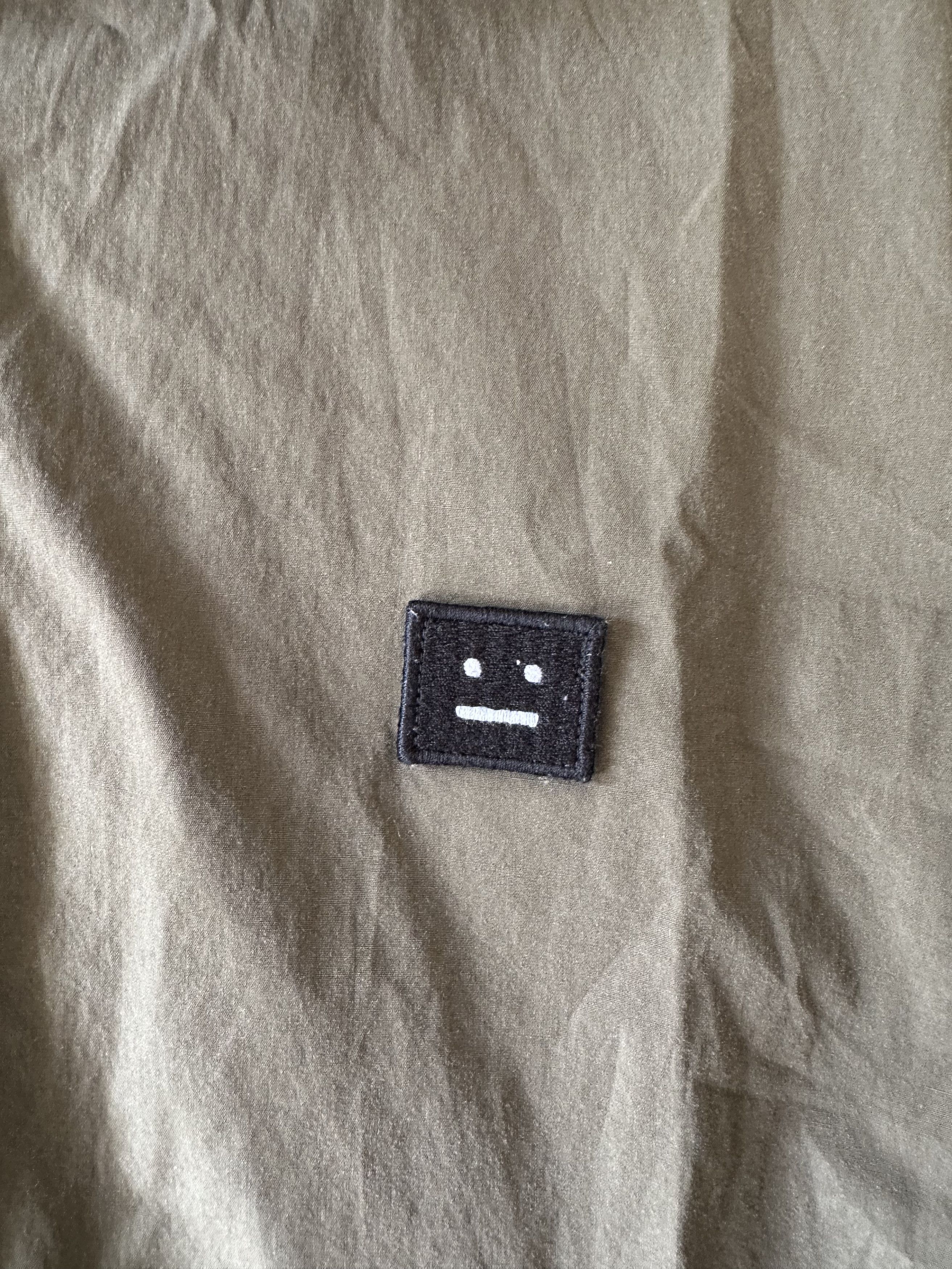 Acne Studios Acne Studios Face Logo Button Up Shirt Size US M / EU 48-50 / 2 - 2 Thumbnail