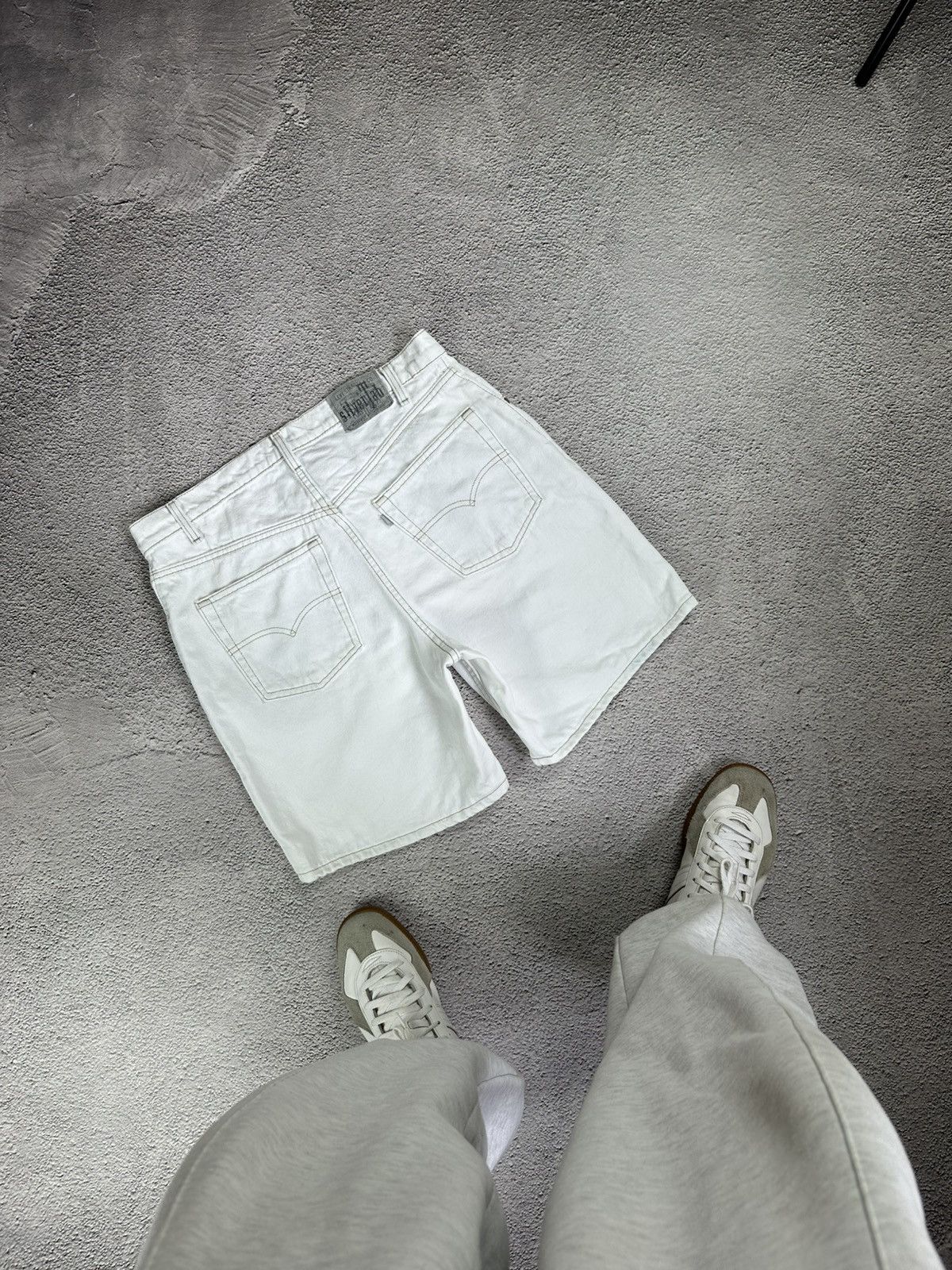 Jean × Levi's × Vintage Vintage Levi’s Silver Tab Lean Baggy Short 90s USA Y2K Size US 33 - 2 Thumbnail