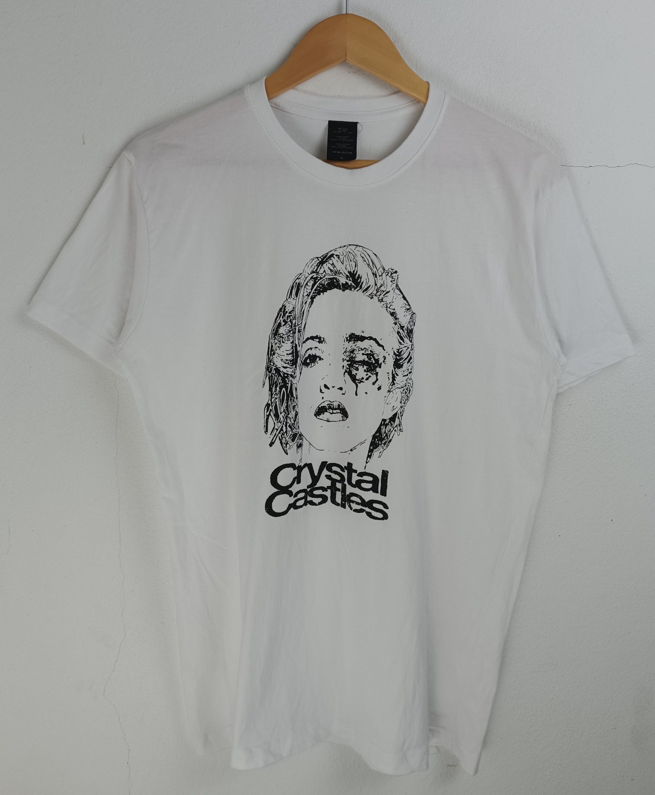 Band Tees VINTAGE CRYSTAL CASTLES MADONNA TEE ALICE ELECTRO PUNK Size US L / EU 52-54 / 3 - 4 Thumbnail