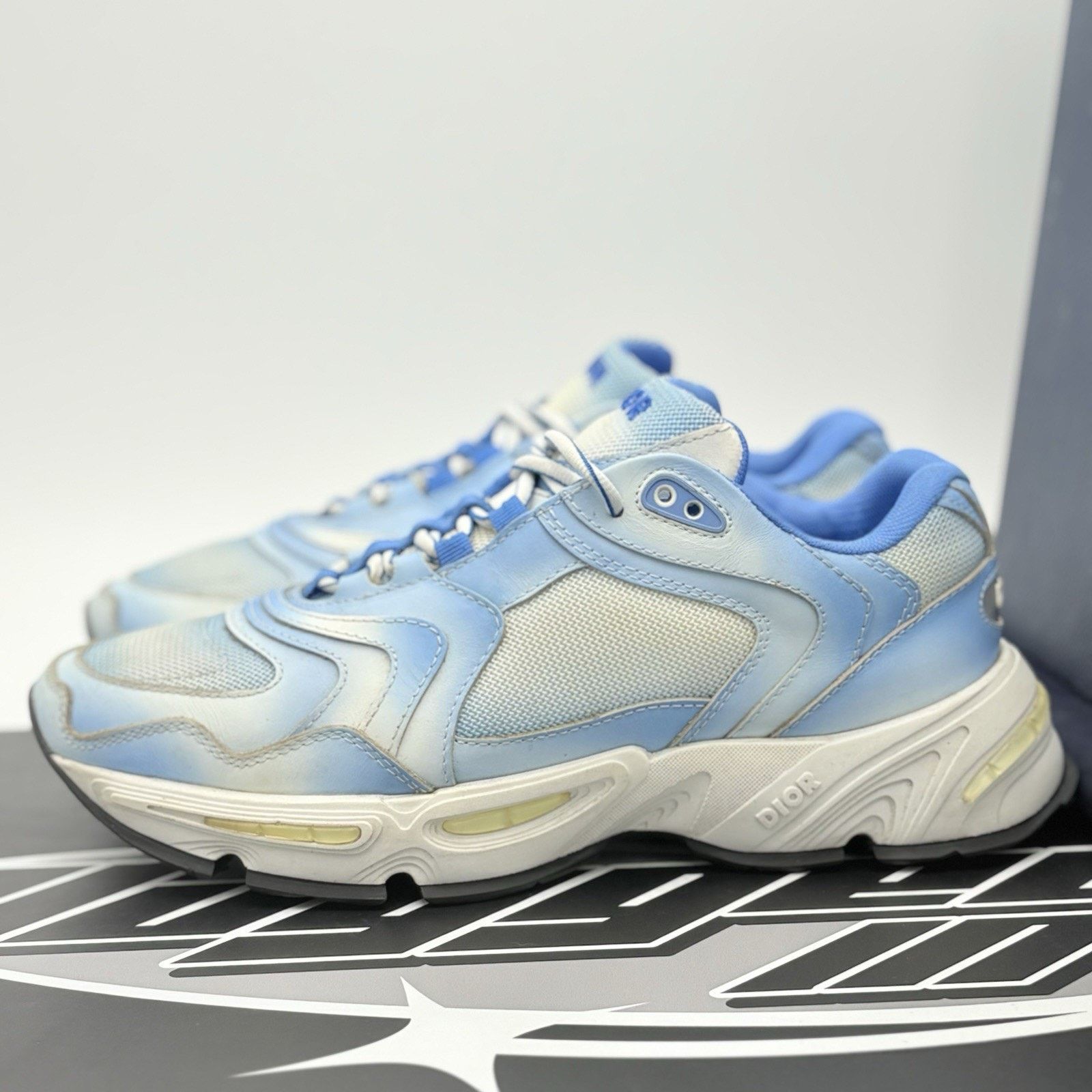 Dior Christian Dior CD1 ' Blue Gradient ' | GREAT CONDITION! Size US 8 / EU 41 - 1 Thumbnail
