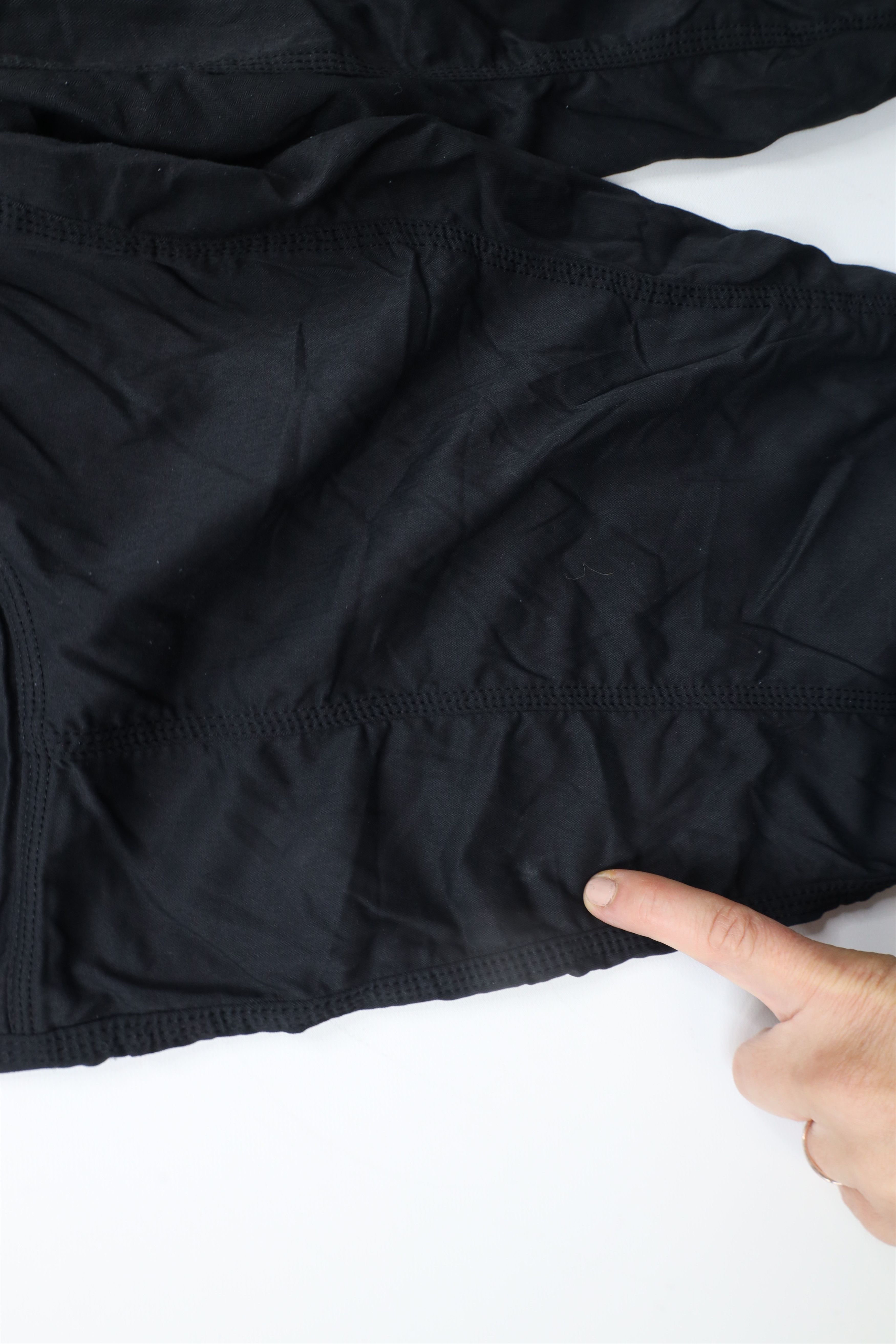 The North Face × Vintage The North Face Hiking Aphrodite 2.0 Capris Pants Black Size 34" / US 12 / IT 48 - 11 Thumbnail