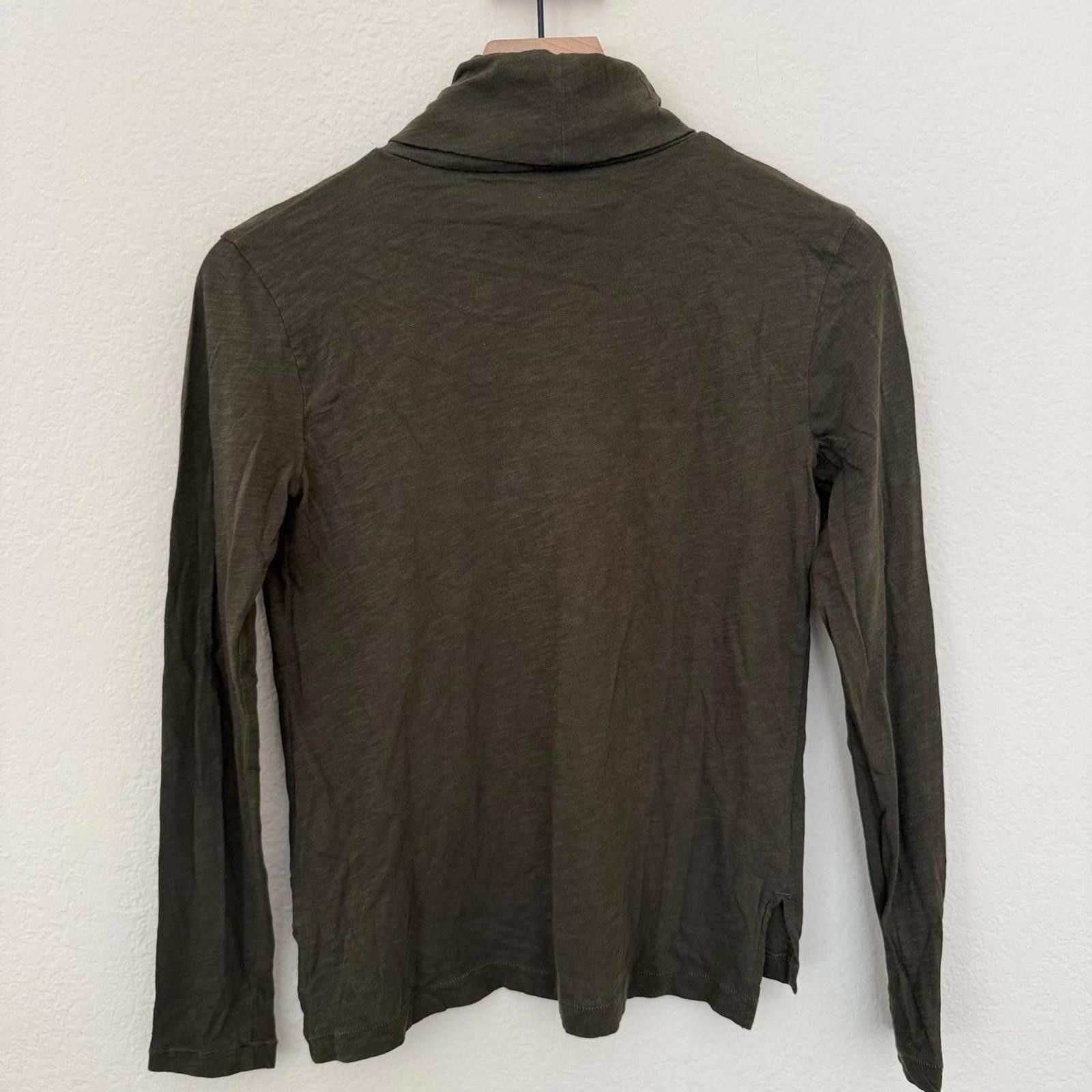 Madewell Madewell Shirt Women's XS Olive Green Turtle Neck Size XS / US 0-2 / IT 36-38 - 3 Thumbnail