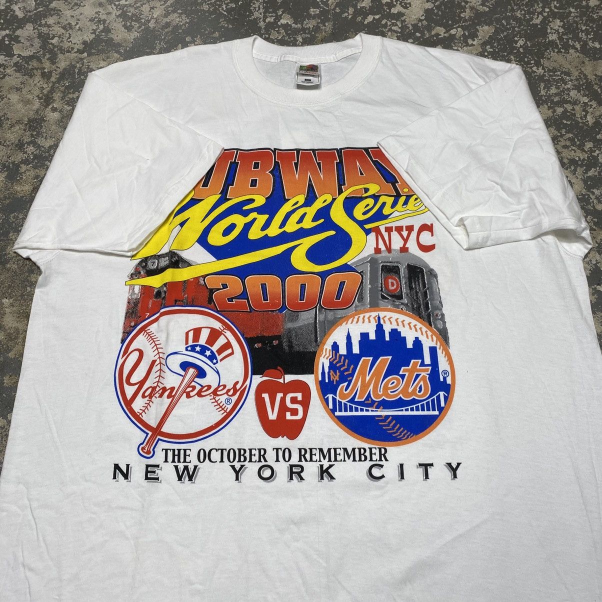 MLB × New York Yankees × Vintage Vintage Subway World Series 2000 Yankees Vs Mets NYC Tshirt Size US XXL / EU 58 / 5 - 6 Thumbnail