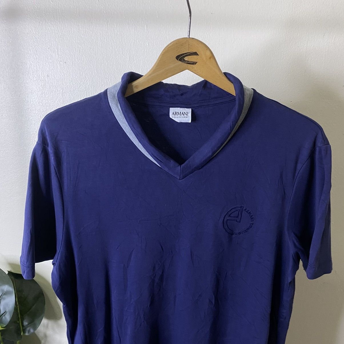 Armani Collezioni Navy Blank V Neck T Shirt Size US M / EU 48-50 / 2 - 2 Thumbnail
