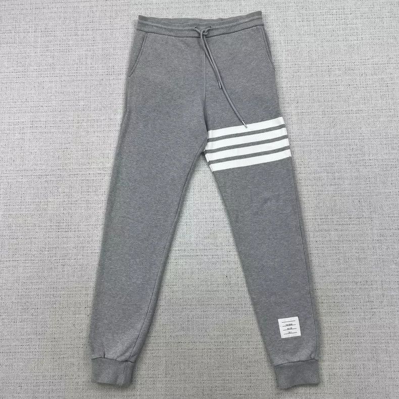 Thom Browne Thom Browne Size 2 Old money style four-striped loose knit Size US 32 / EU 48 - 1 Thumbnail