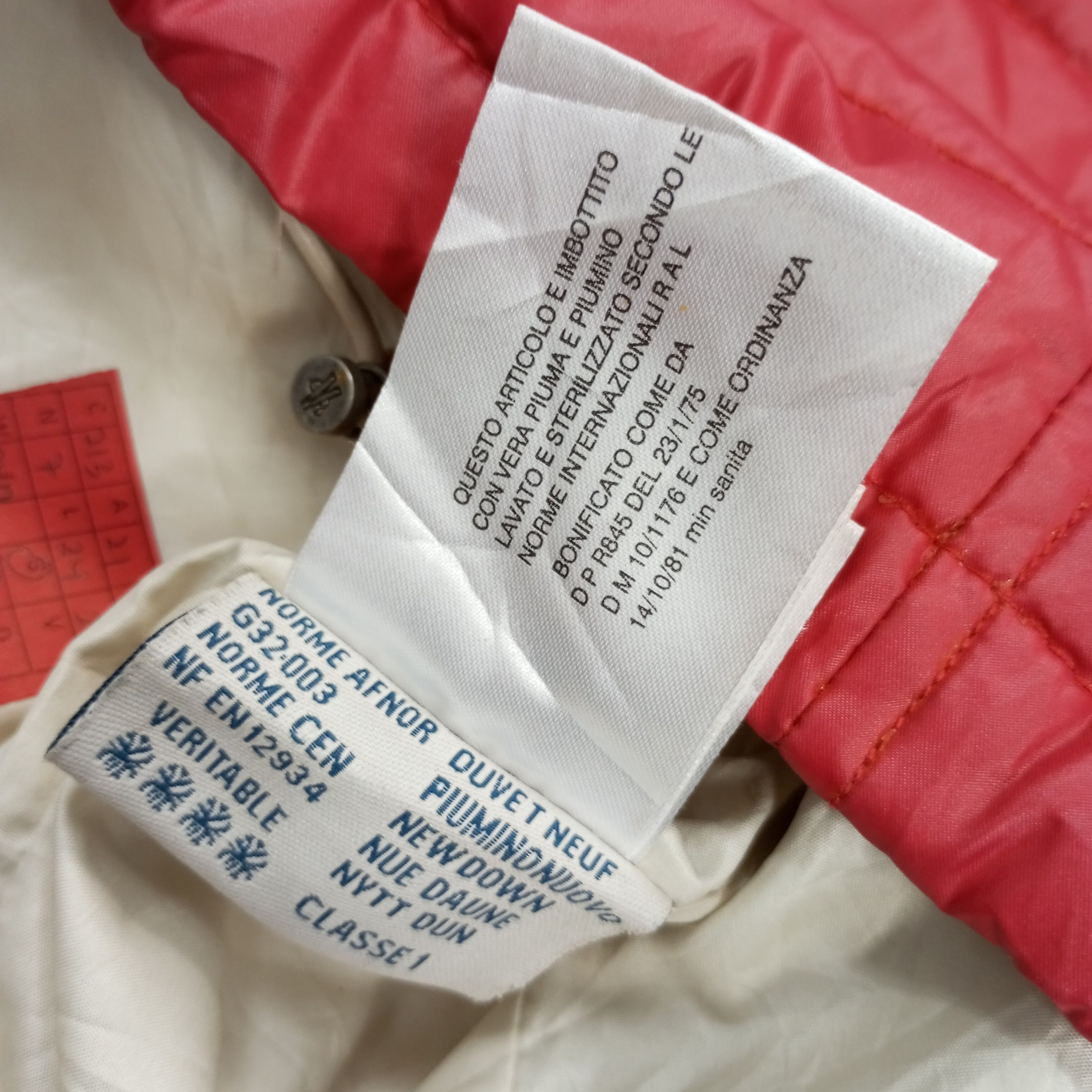 Vintage Moncler Fashion Brand Style Puffer Jacket Size US M / EU 48-50 / 2 - 14 Thumbnail