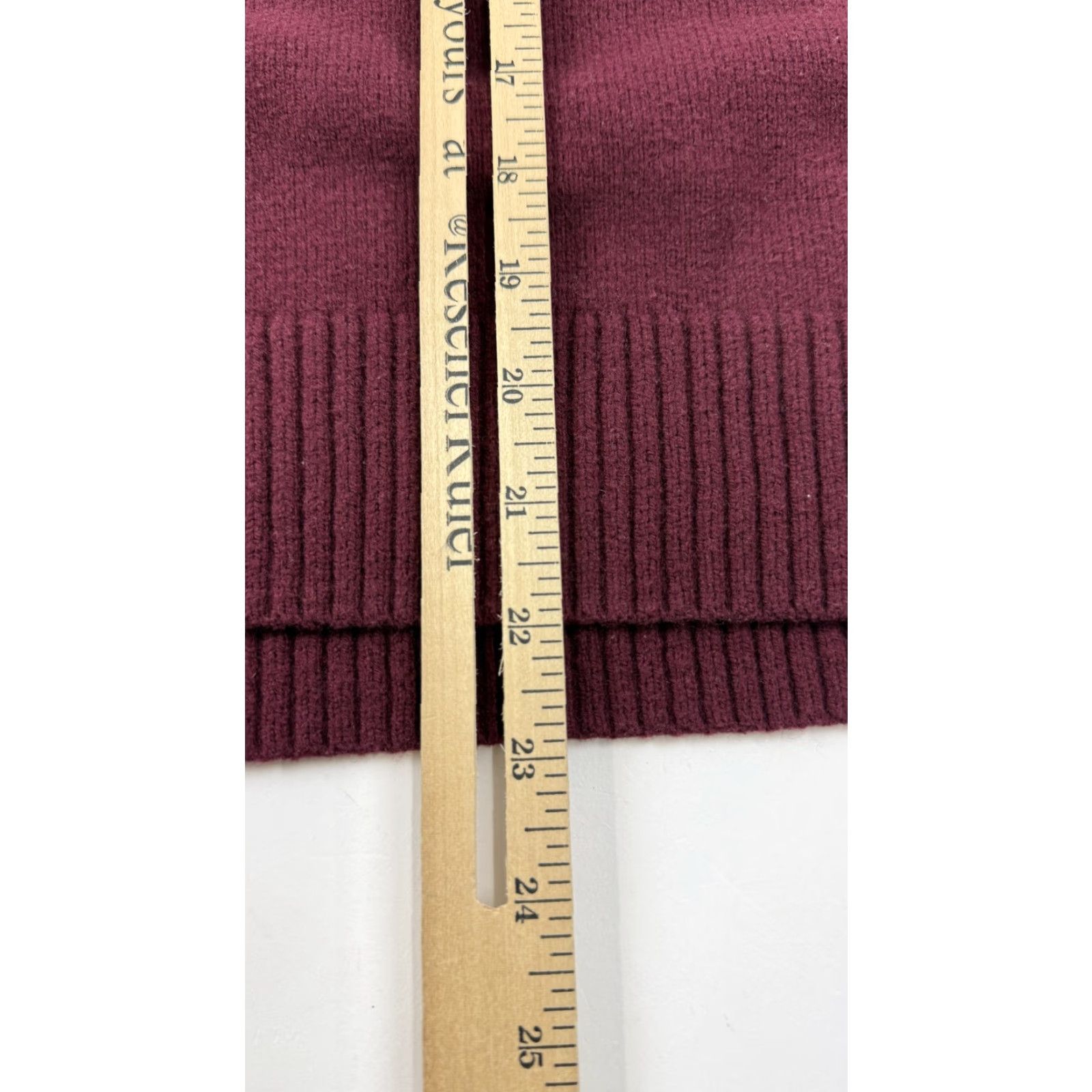 Banana Republic VINTAGE Banana Republic Sweater Womens Small Burgundy V Neck Pullover Ribbed Wool Blend Size S / US 4 / IT 40 - 7 Thumbnail