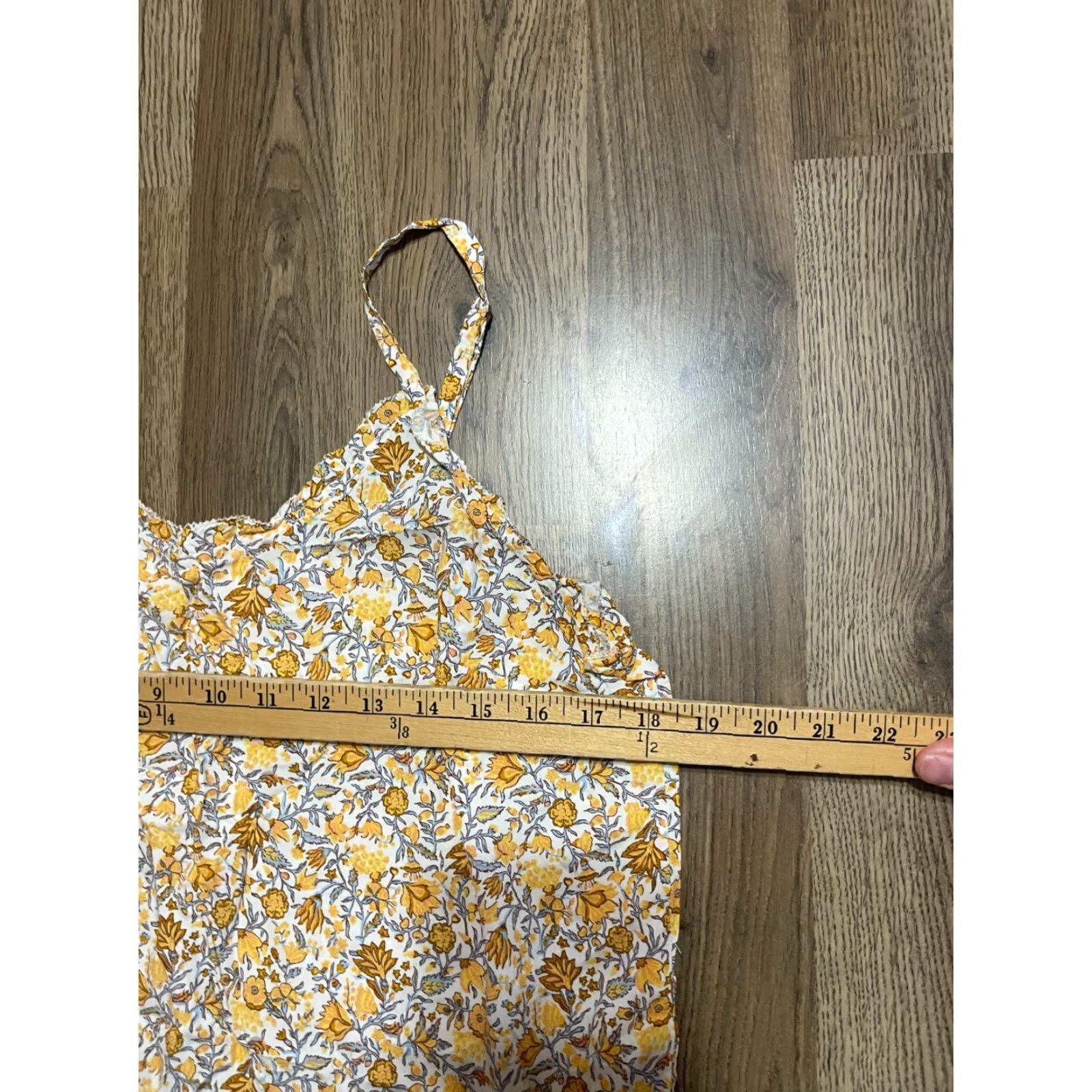 Old Navy Old Navy Tank Top Womens M Yellow Floral Sleeveless V-Neck Pullover Casual Size M / US 6-8 / IT 42-44 - 5 Thumbnail