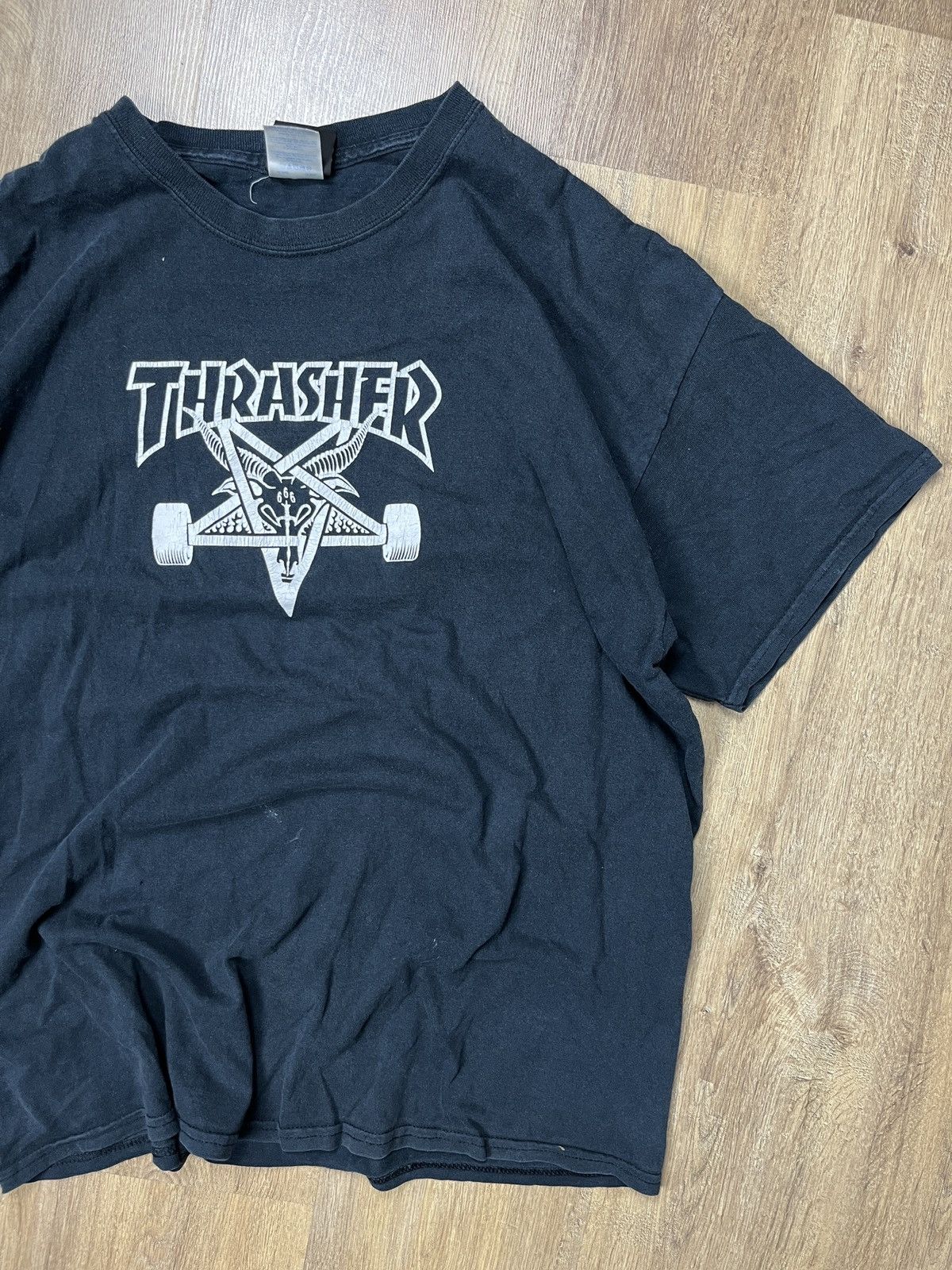 rare thrasher y2k goat logo sunfade distressed t shirt Tops