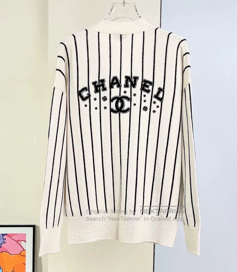 Chanel Chanel 23p white striped knitted cardigan coat Size XS / US 0-2 / IT 36-38 - 1 Thumbnail