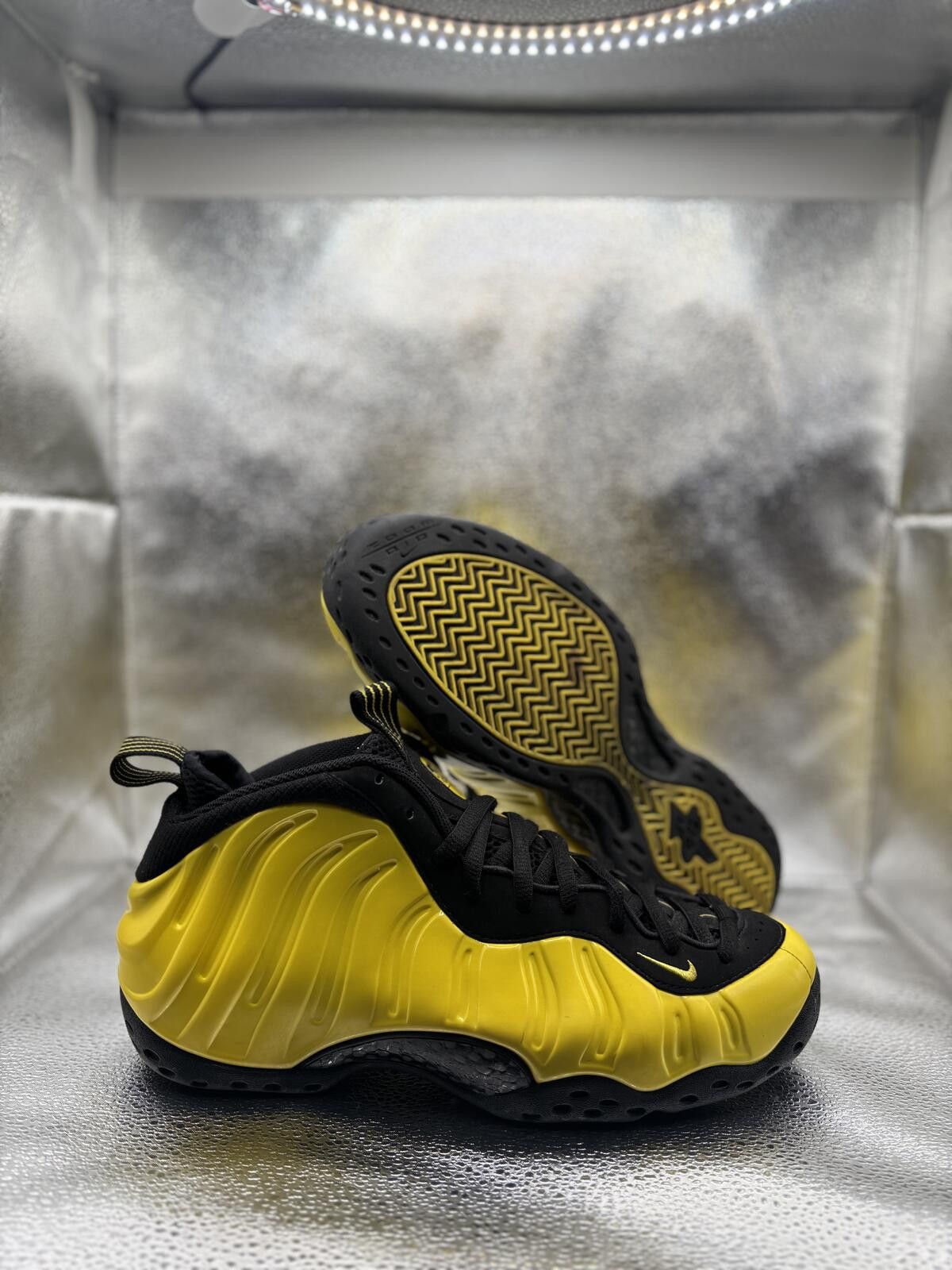 Nike Nike air Foamposite one wu-tang optic yellow Size US 10 / EU 43 - 1 Thumbnail