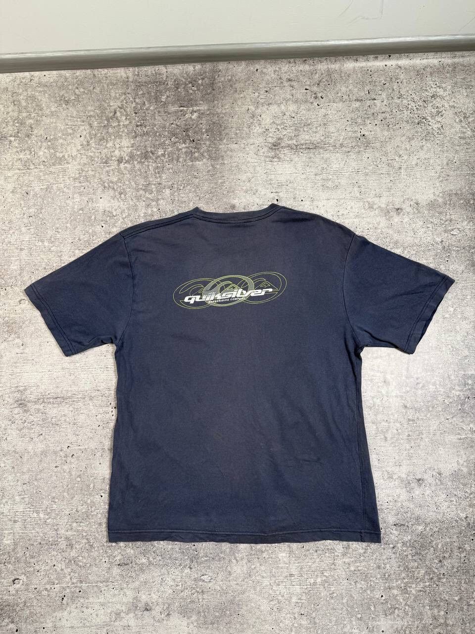 Quiksilver Vintage Quiksilver Sun Faded Painted Big Logo T-Shirt Y2K Size US L / EU 52-54 / 3 - 1 Thumbnail