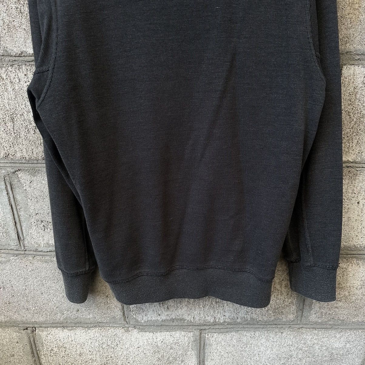 Burton Vintage Japan Archival Hoodie Burton Size L Y2K Grunge LGB Size US L / EU 52-54 / 3 - 7 Thumbnail