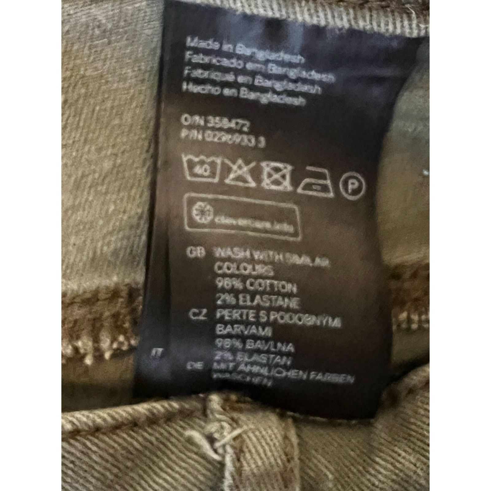 H&M H & M olive green rolled cuff shorts midise Size 6 Size 28" / US 6 / IT 42 - 4 Thumbnail