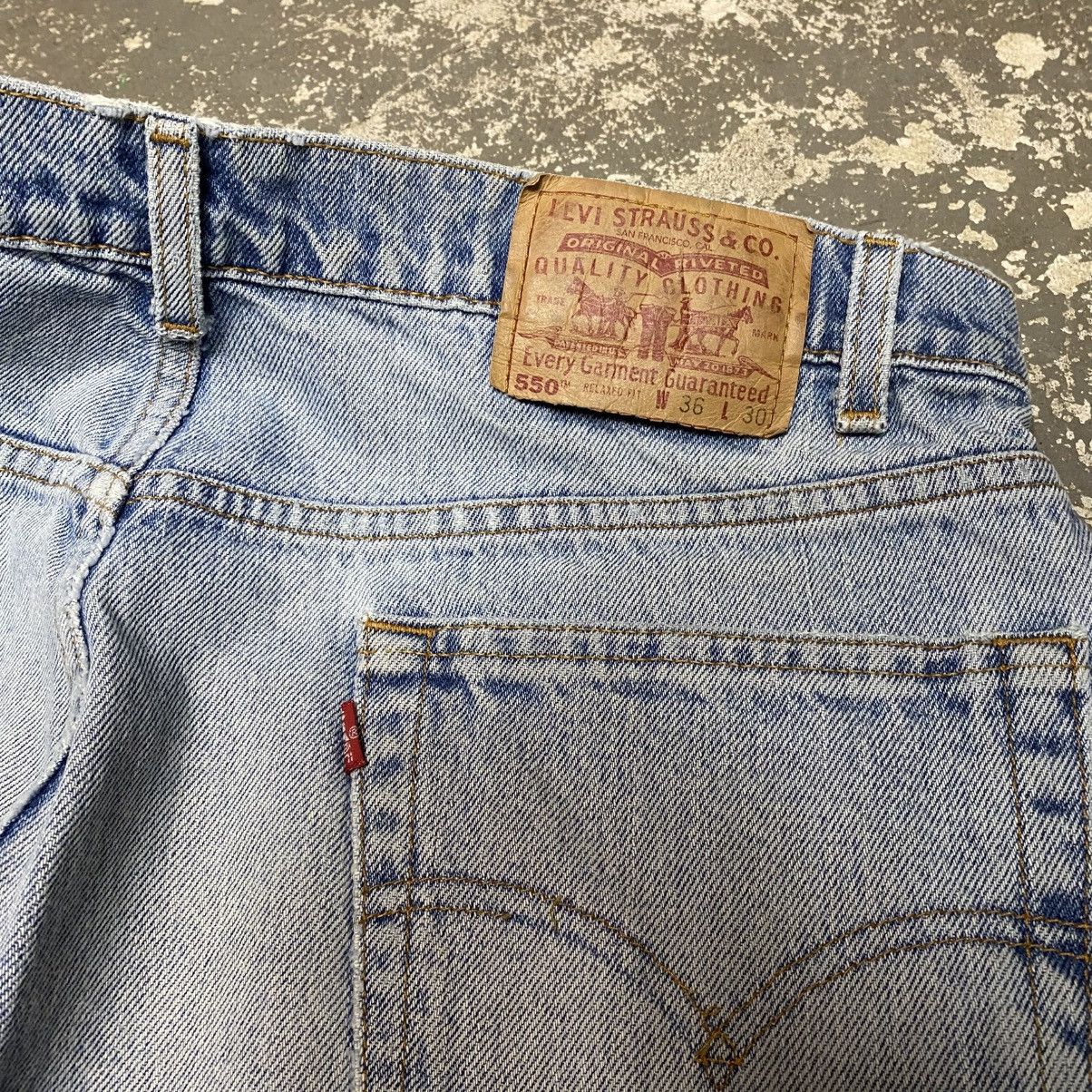 Japanese Brand × Levi's × Vintage Vintage Levi’s 550 Relaxed Fit Blue Light Wash Denim 90s Size US 35 - 6 Thumbnail