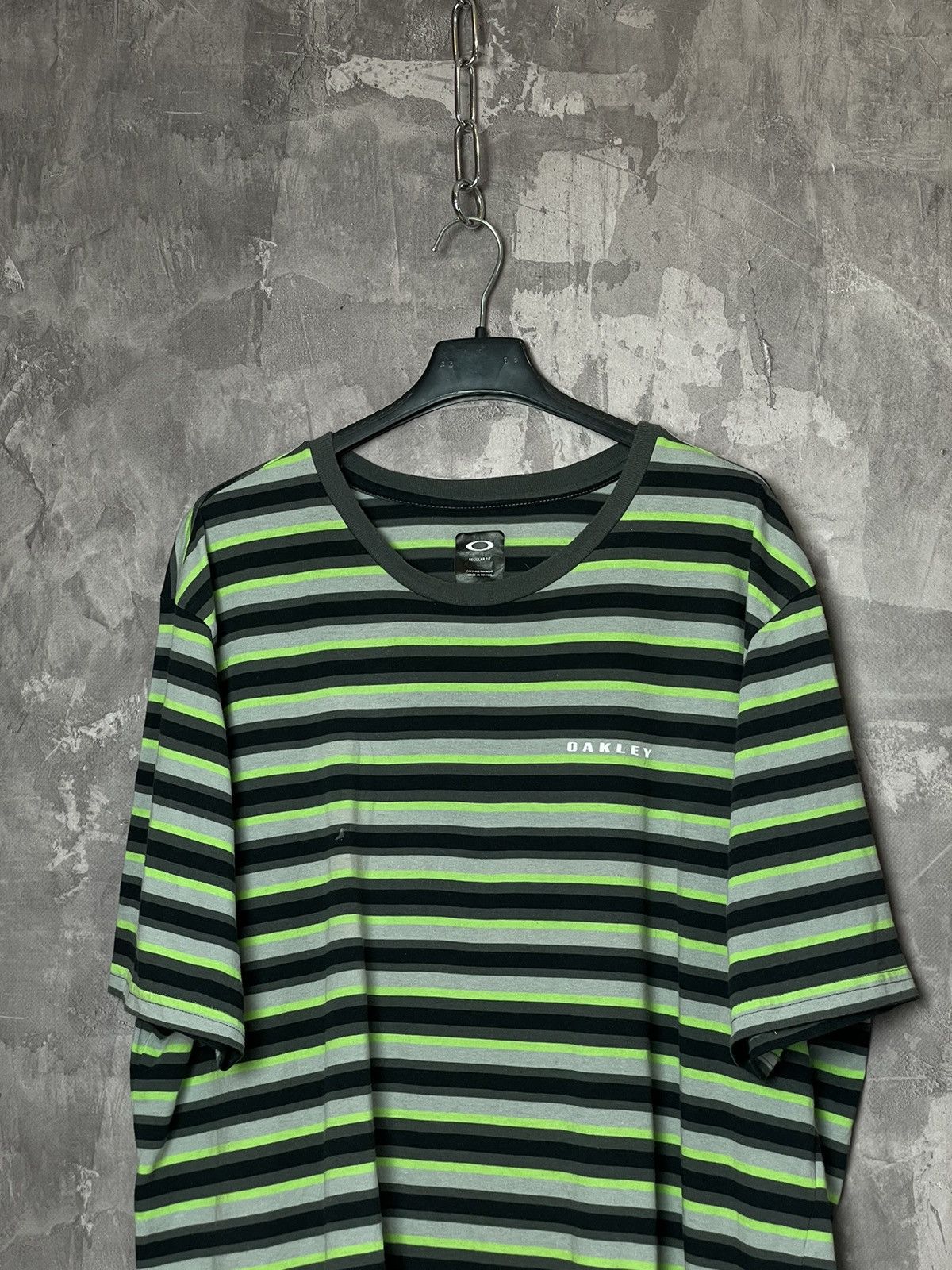 Oakley Vintage Oakley Stripes T-Shirt Polo Center Logo Japanese Size US XL / EU 56 / 4 - 2 Thumbnail