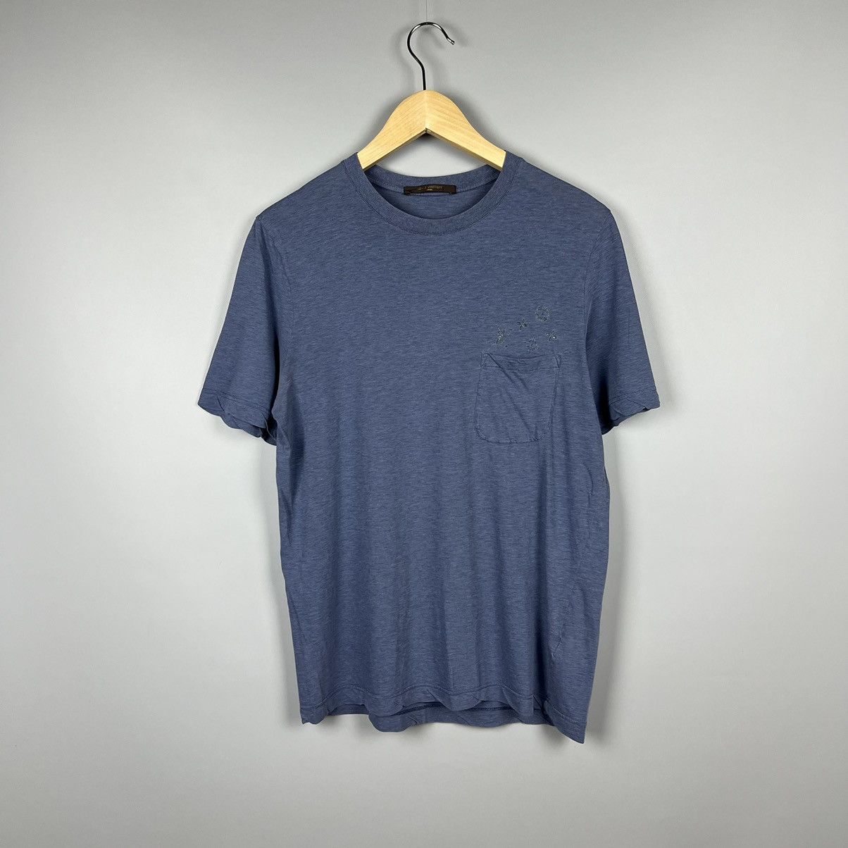 Louis Vuitton LAST DROP Louis Vuitton tee Size L / US 10 / IT 46 - 1 Thumbnail