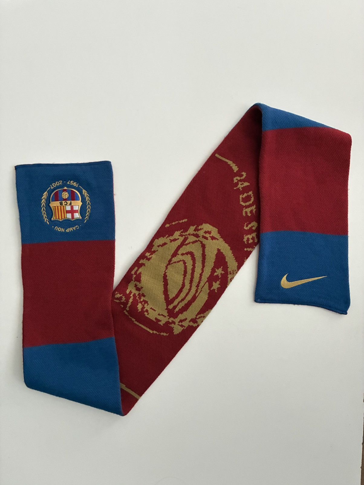 Nike Nike Barcelona Jersey FC football soccer scarf Size ONE SIZE - 2 Thumbnail